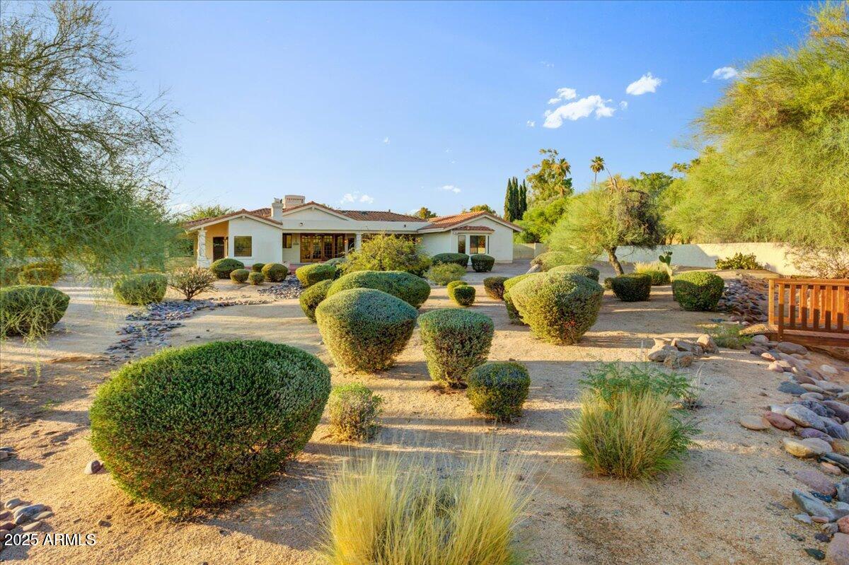 8139 E SANDS Drive