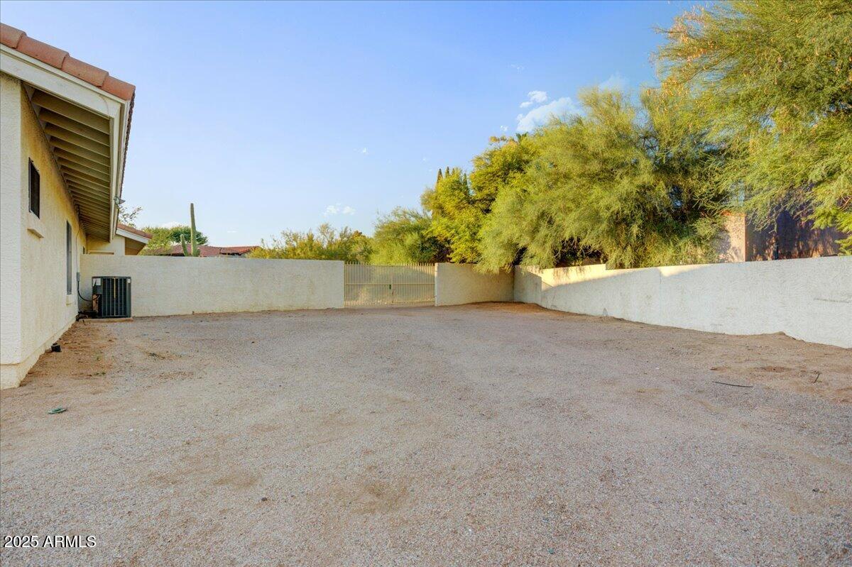 8139 E SANDS Drive