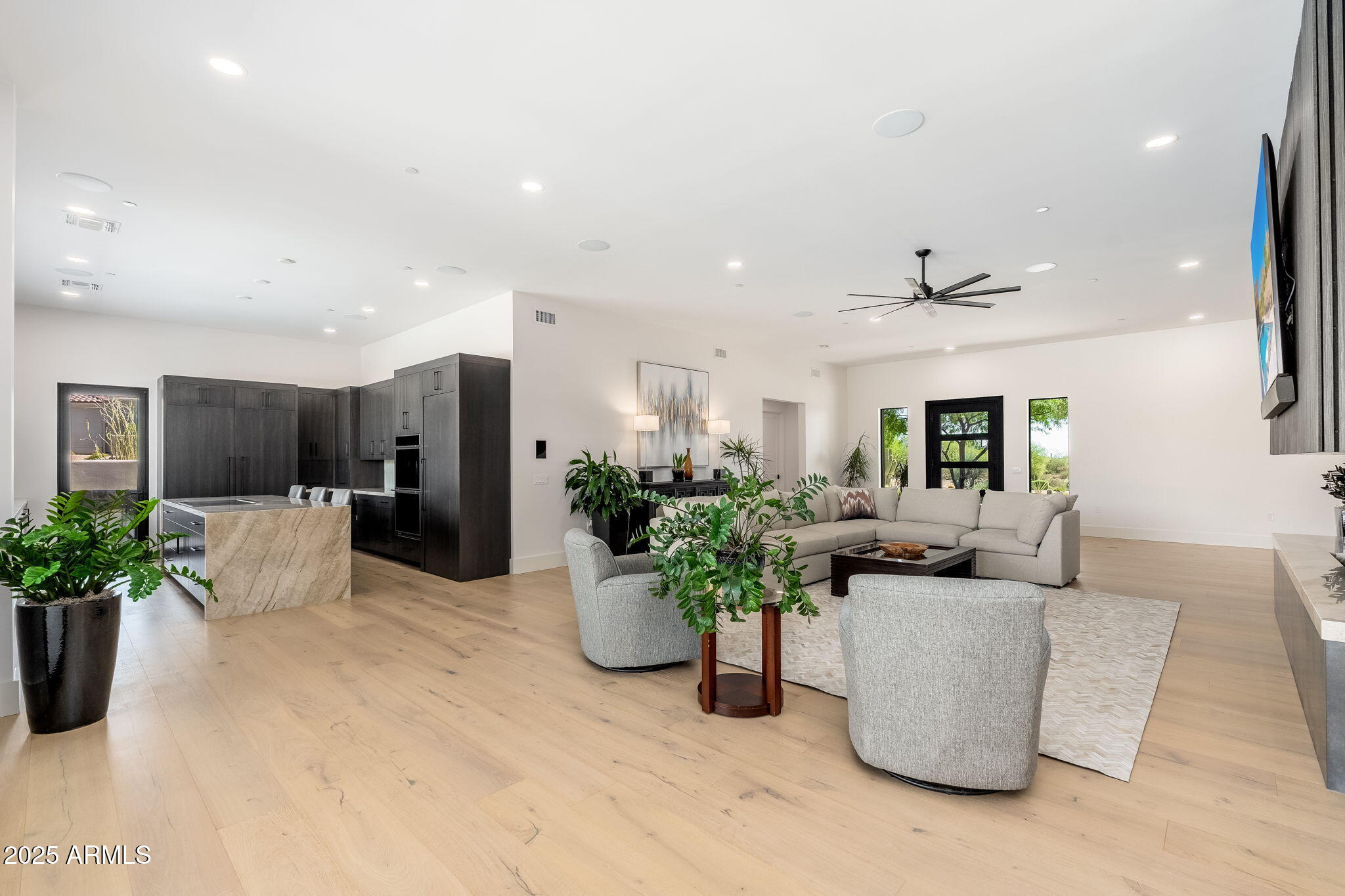 10160 E SADDLE HORN Trail