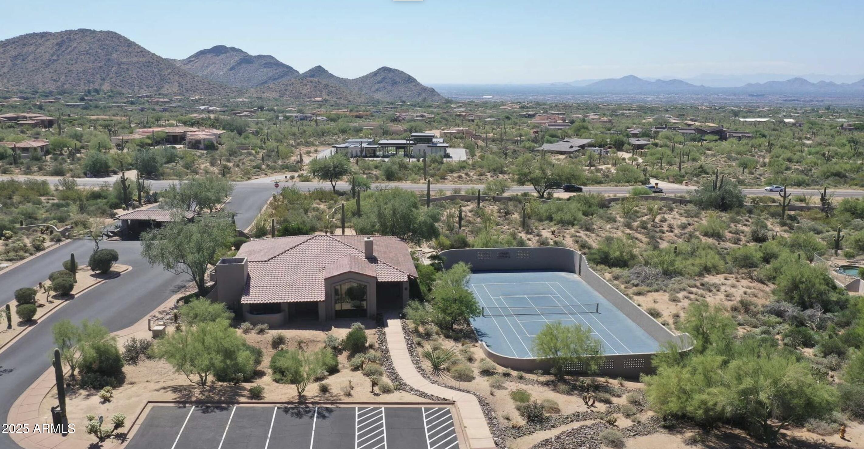 10160 E SADDLE HORN Trail
