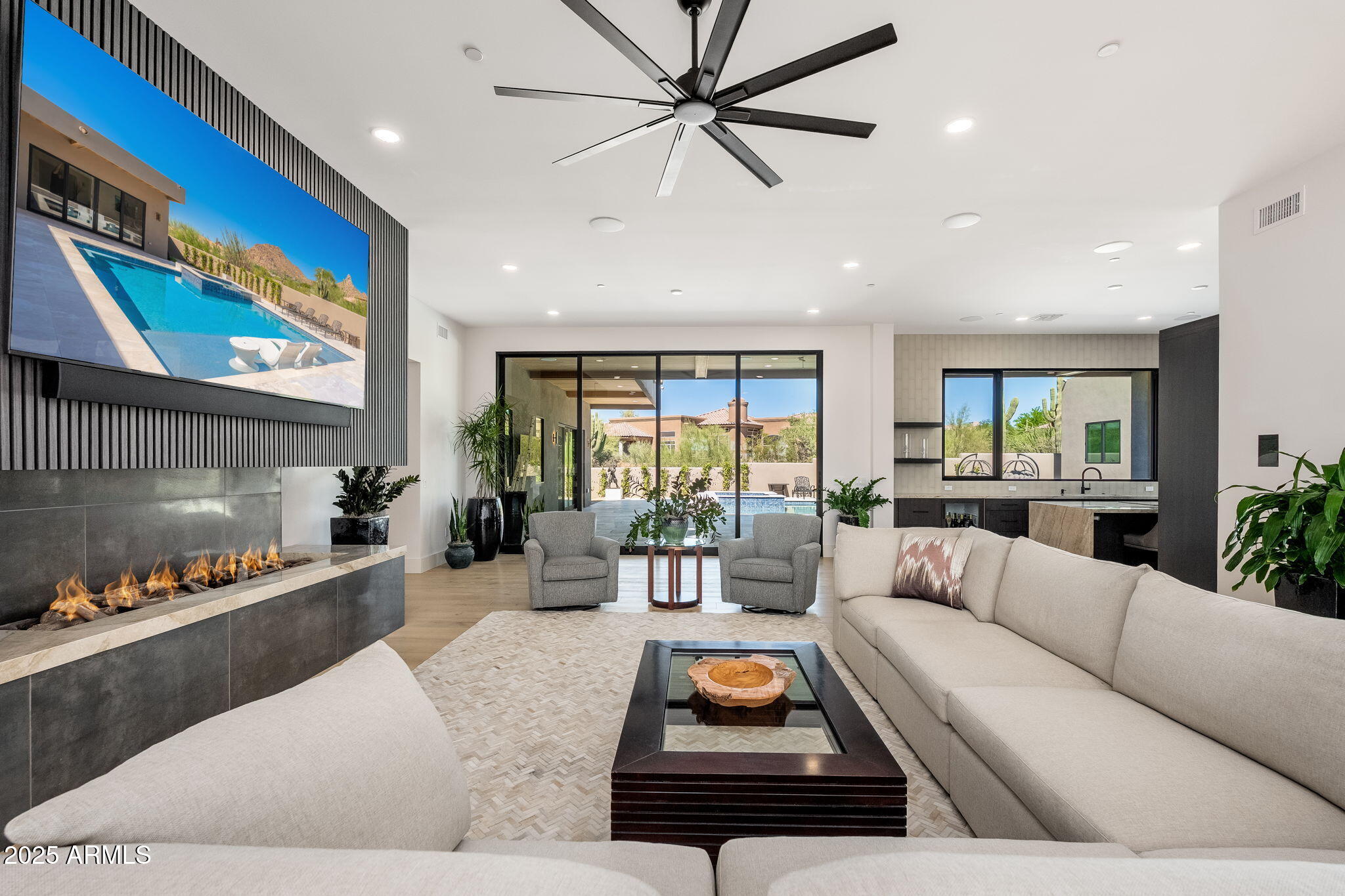 10160 E SADDLE HORN Trail