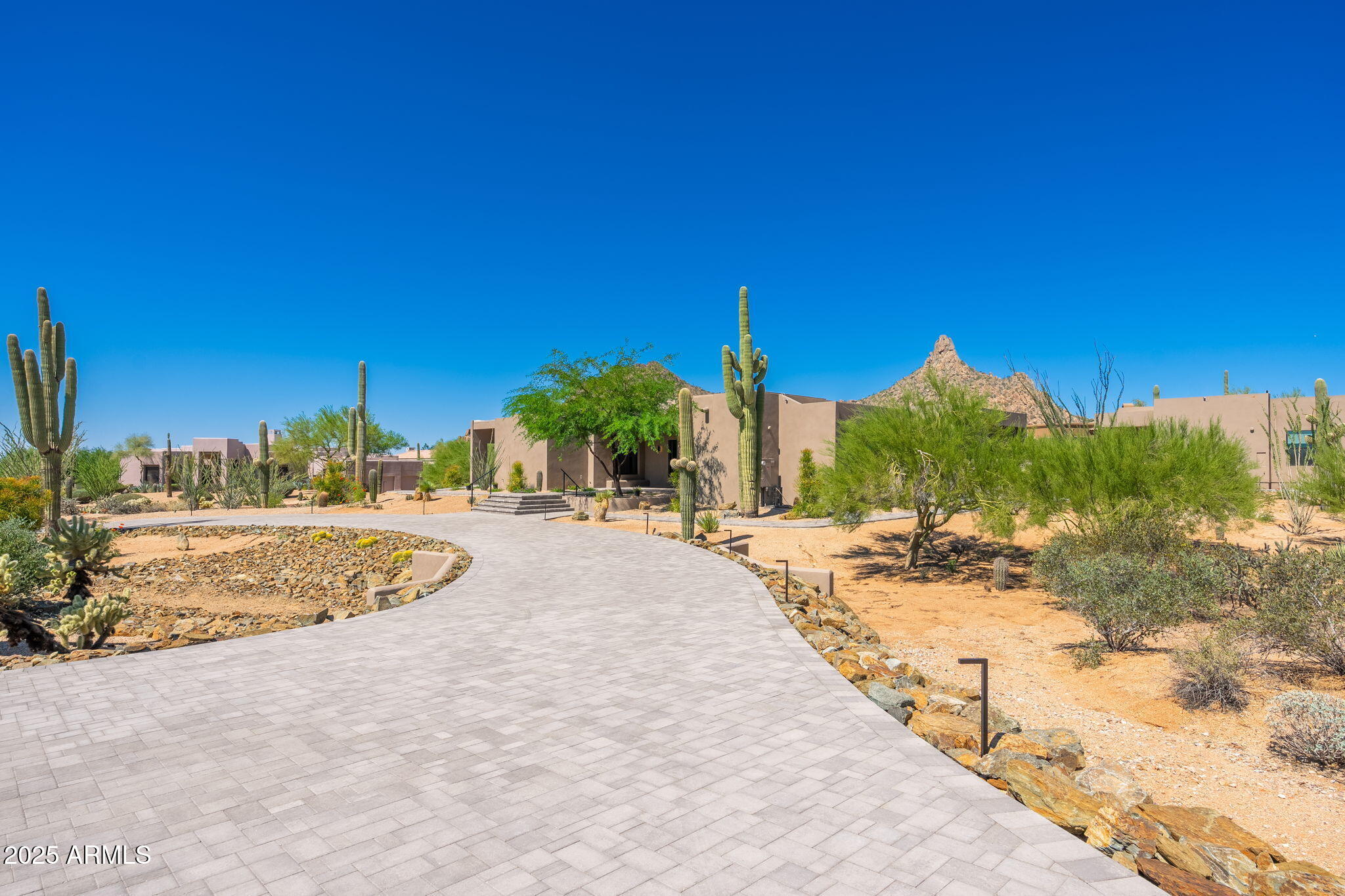 10160 E SADDLE HORN Trail