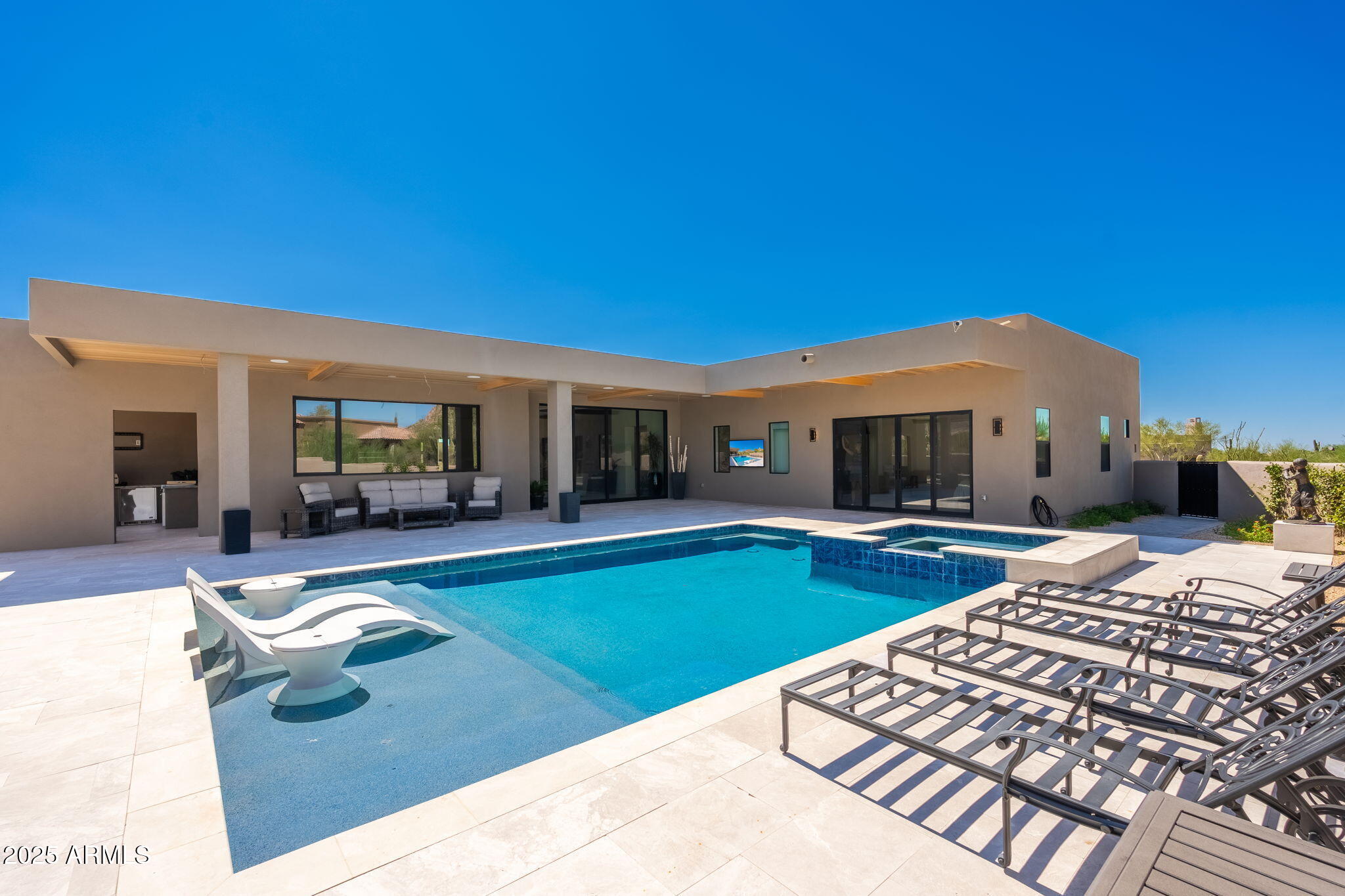 10160 E SADDLE HORN Trail