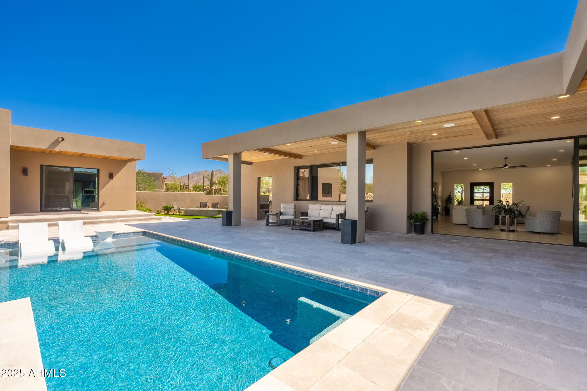 10160 E SADDLE HORN Trail