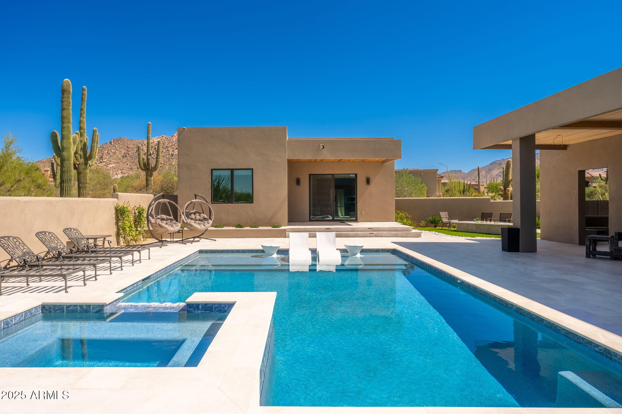 10160 E SADDLE HORN Trail