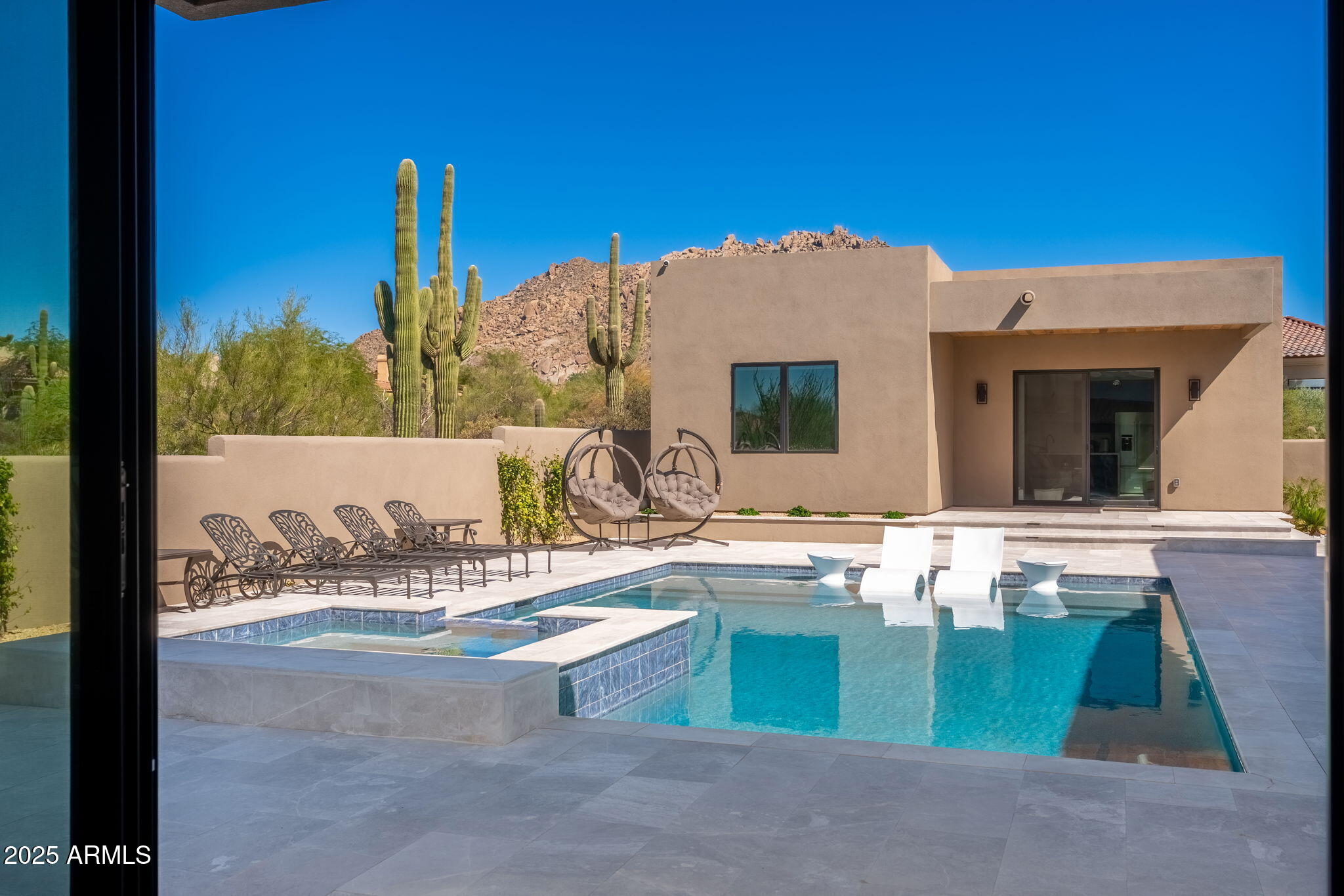 10160 E SADDLE HORN Trail