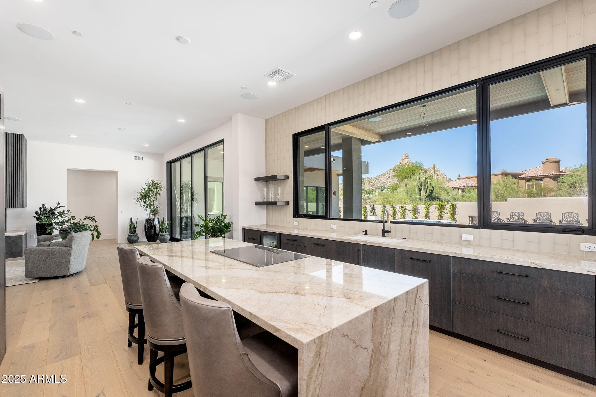10160 E SADDLE HORN Trail