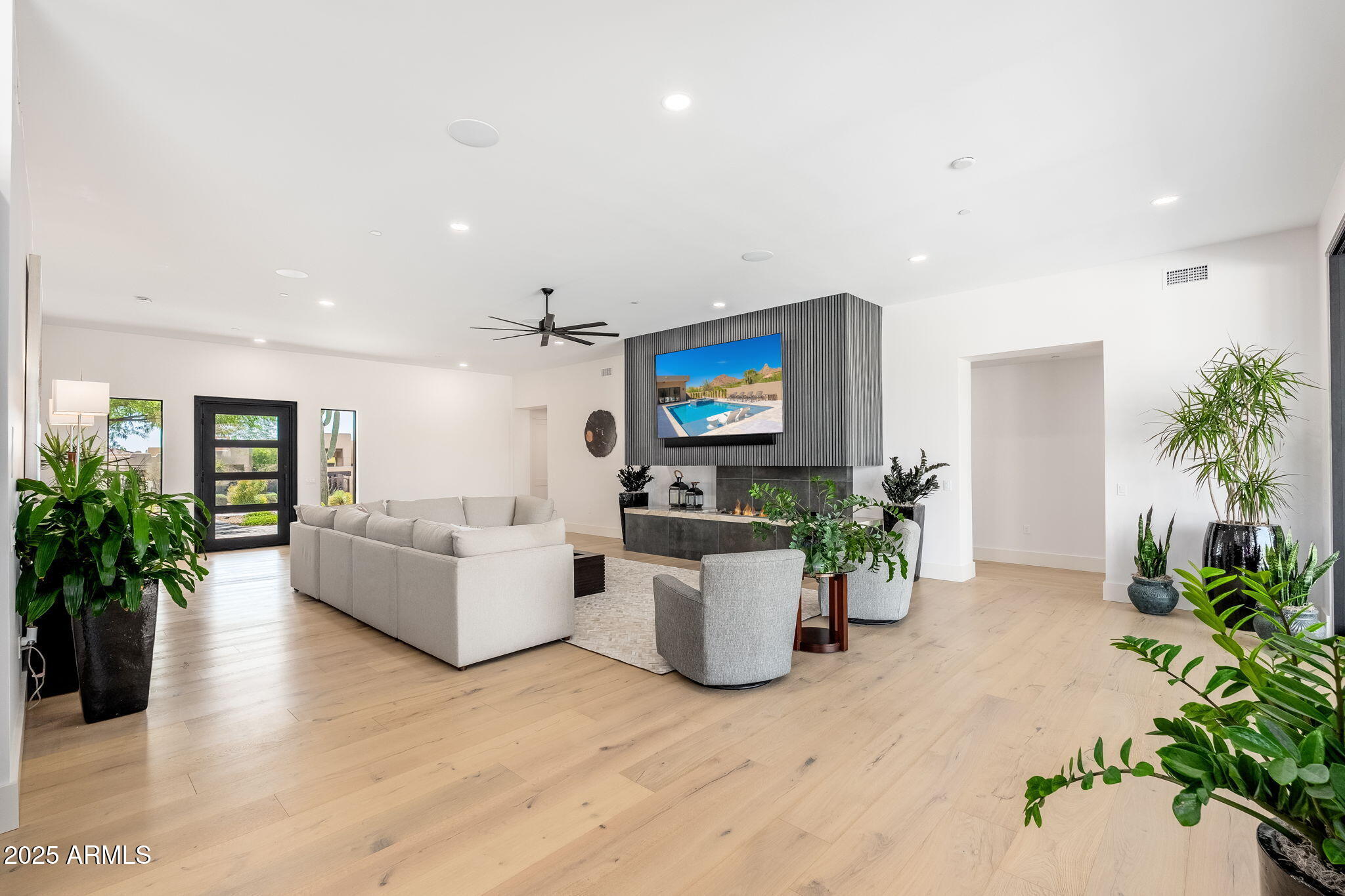 10160 E SADDLE HORN Trail