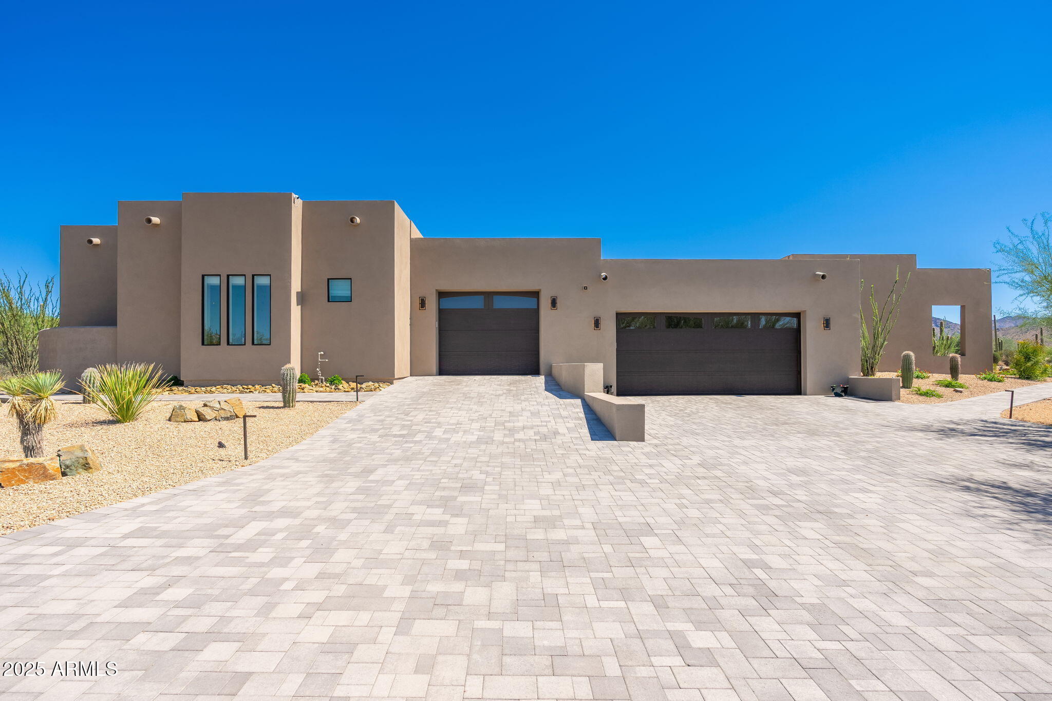 10160 E SADDLE HORN Trail