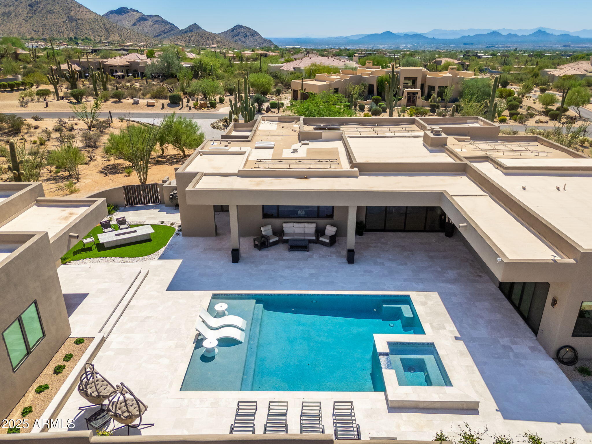 10160 E SADDLE HORN Trail