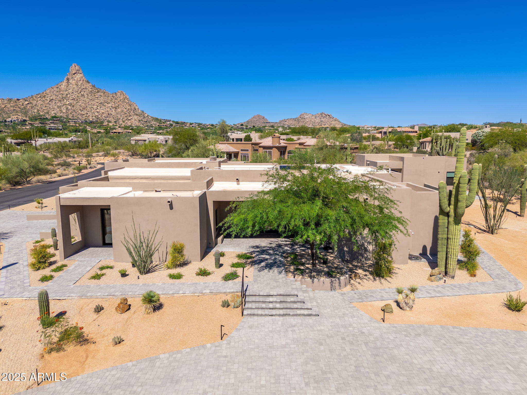 10160 E SADDLE HORN Trail