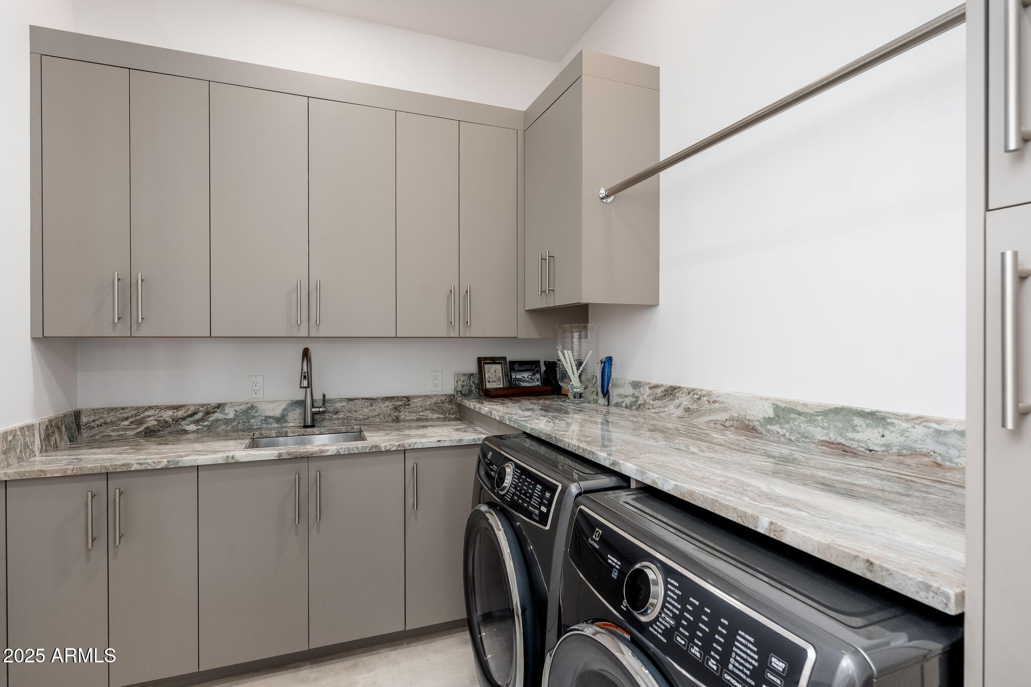 10160 E SADDLE HORN Trail