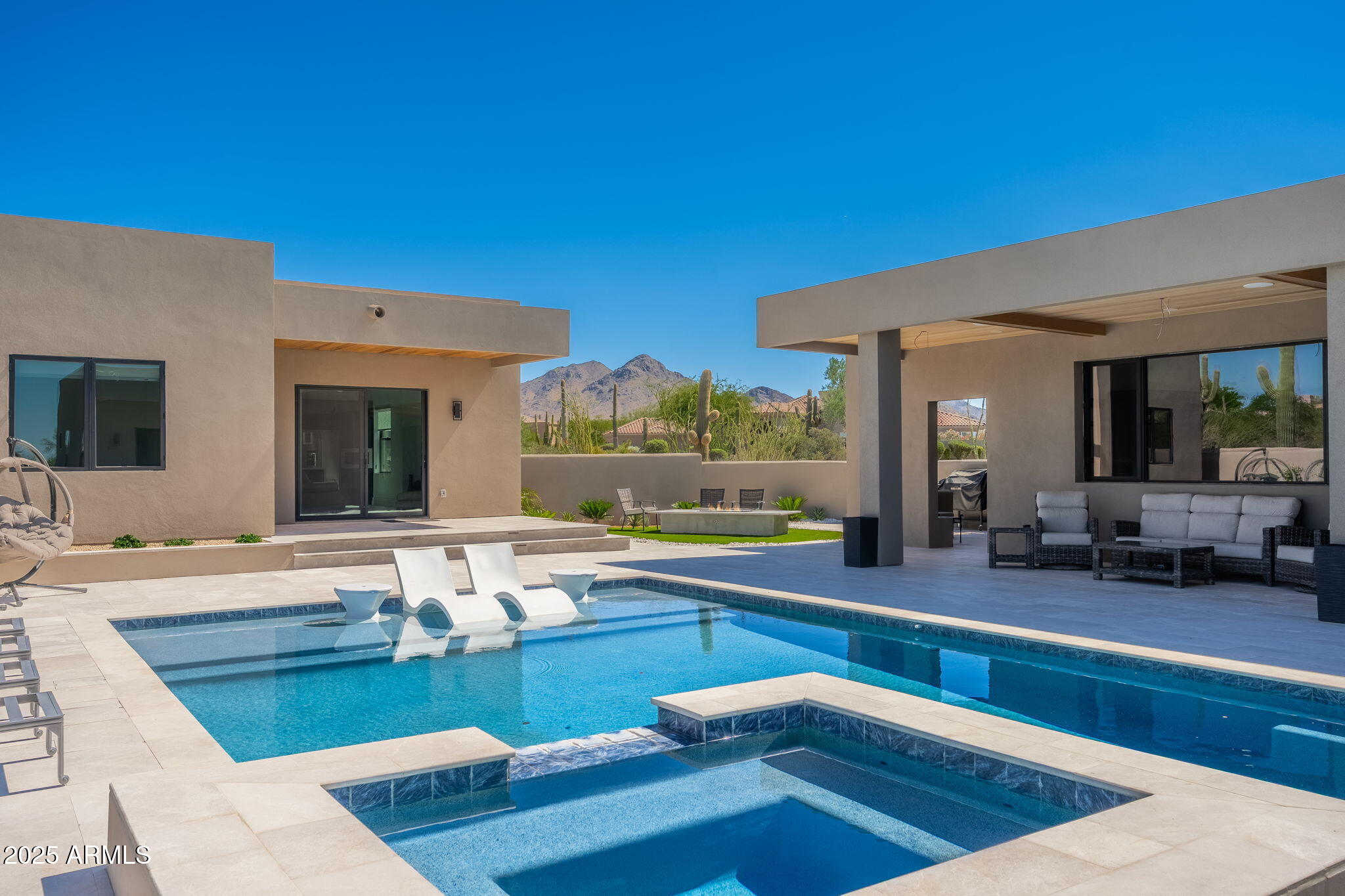10160 E SADDLE HORN Trail