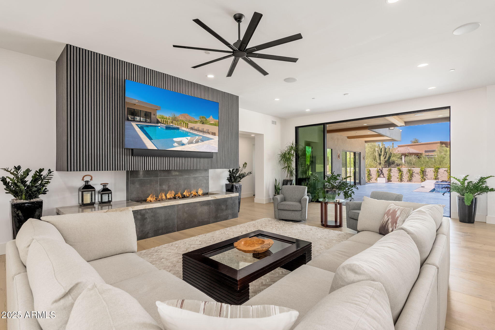 10160 E SADDLE HORN Trail