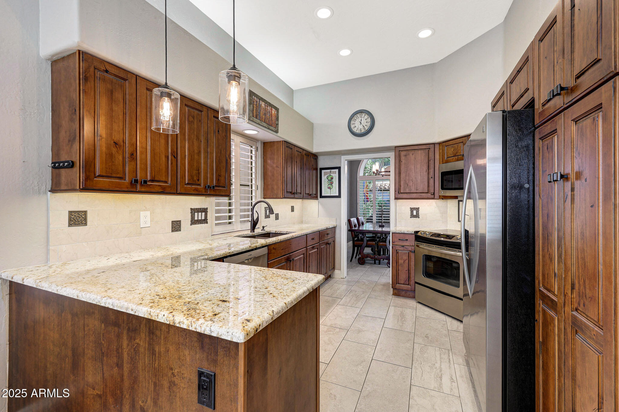 11437 N 40TH Place