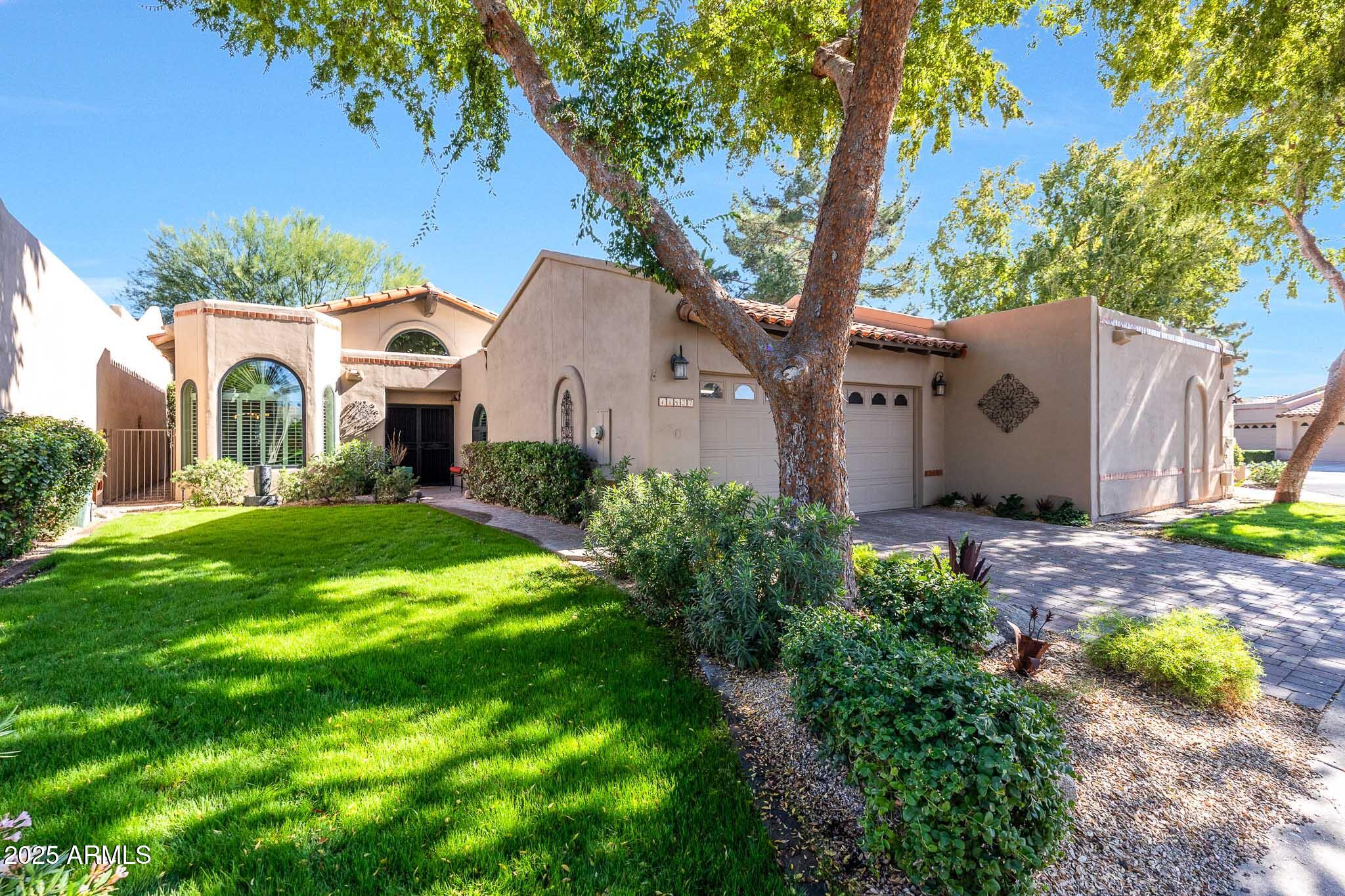 11437 N 40TH Place