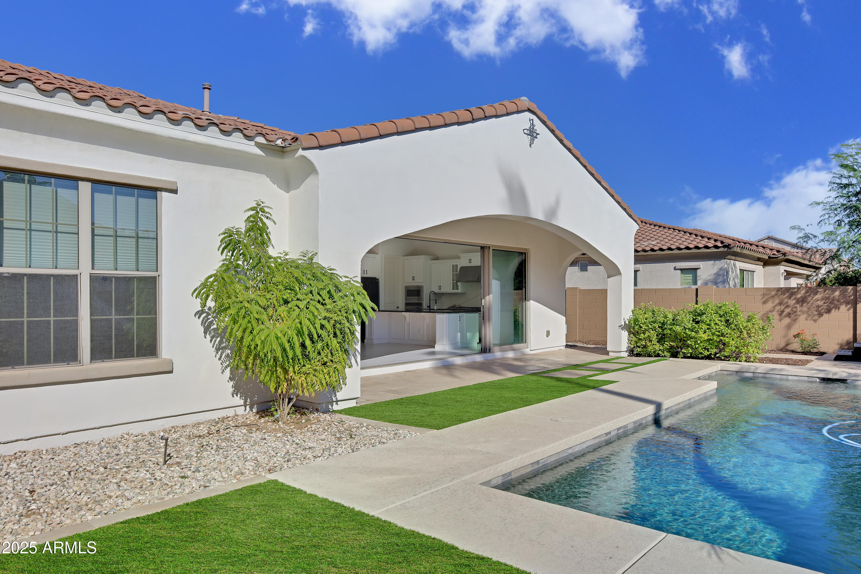 1555 W Sea Fog Drive