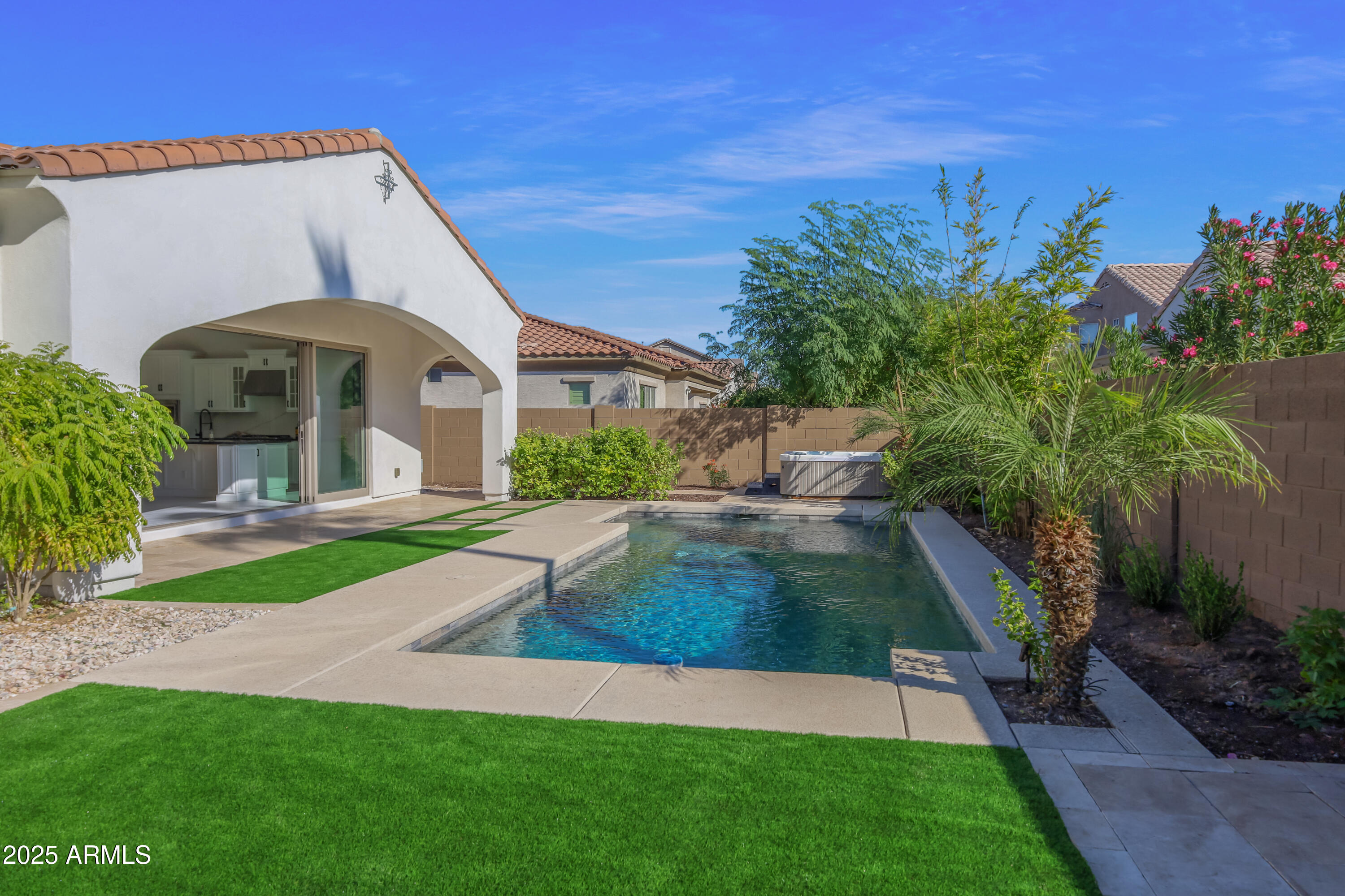 1555 W Sea Fog Drive