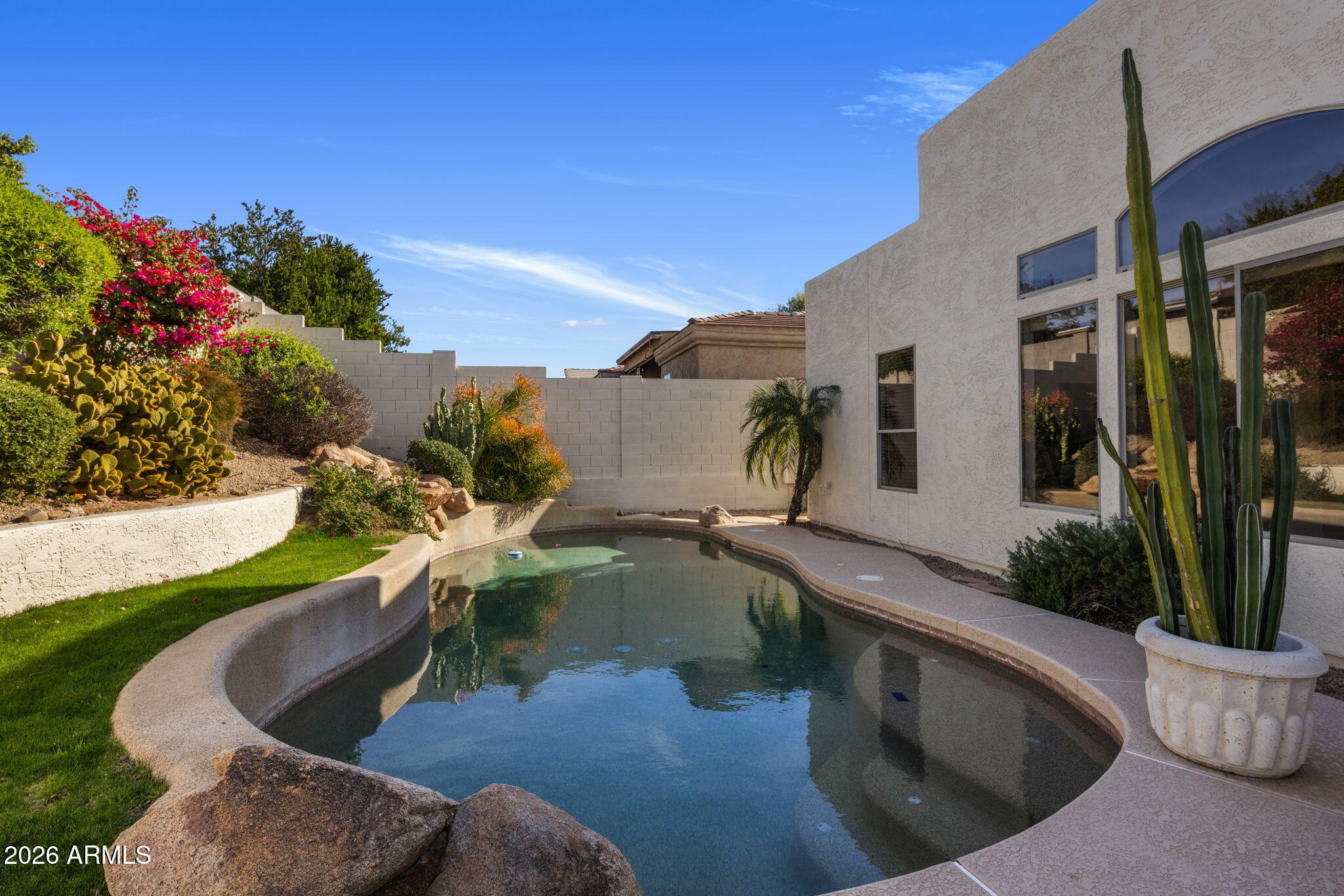 7652 E SOFTWIND Drive