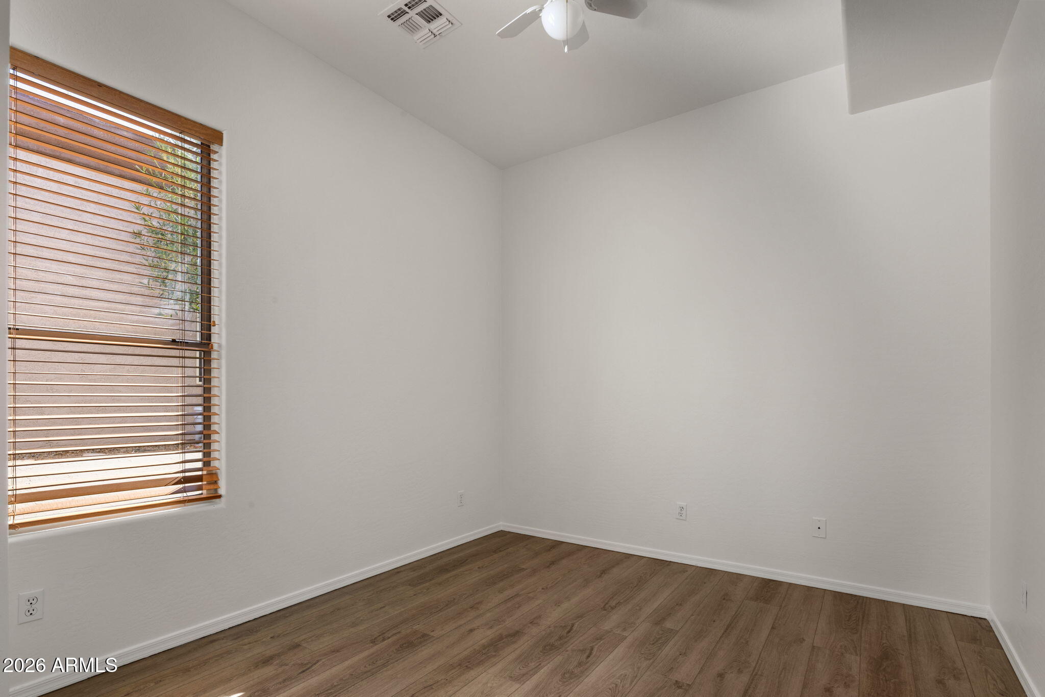 7652 E SOFTWIND Drive