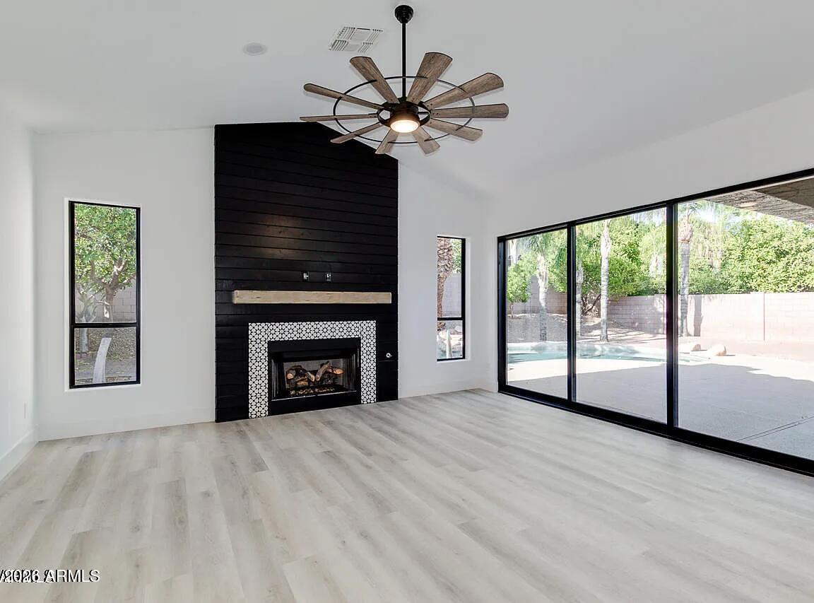 5910 E WOODRIDGE Drive
