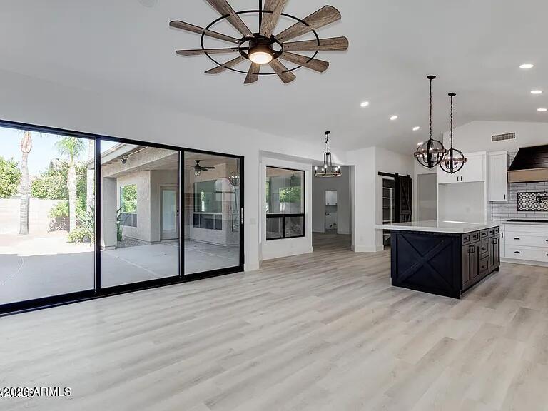 5910 E WOODRIDGE Drive