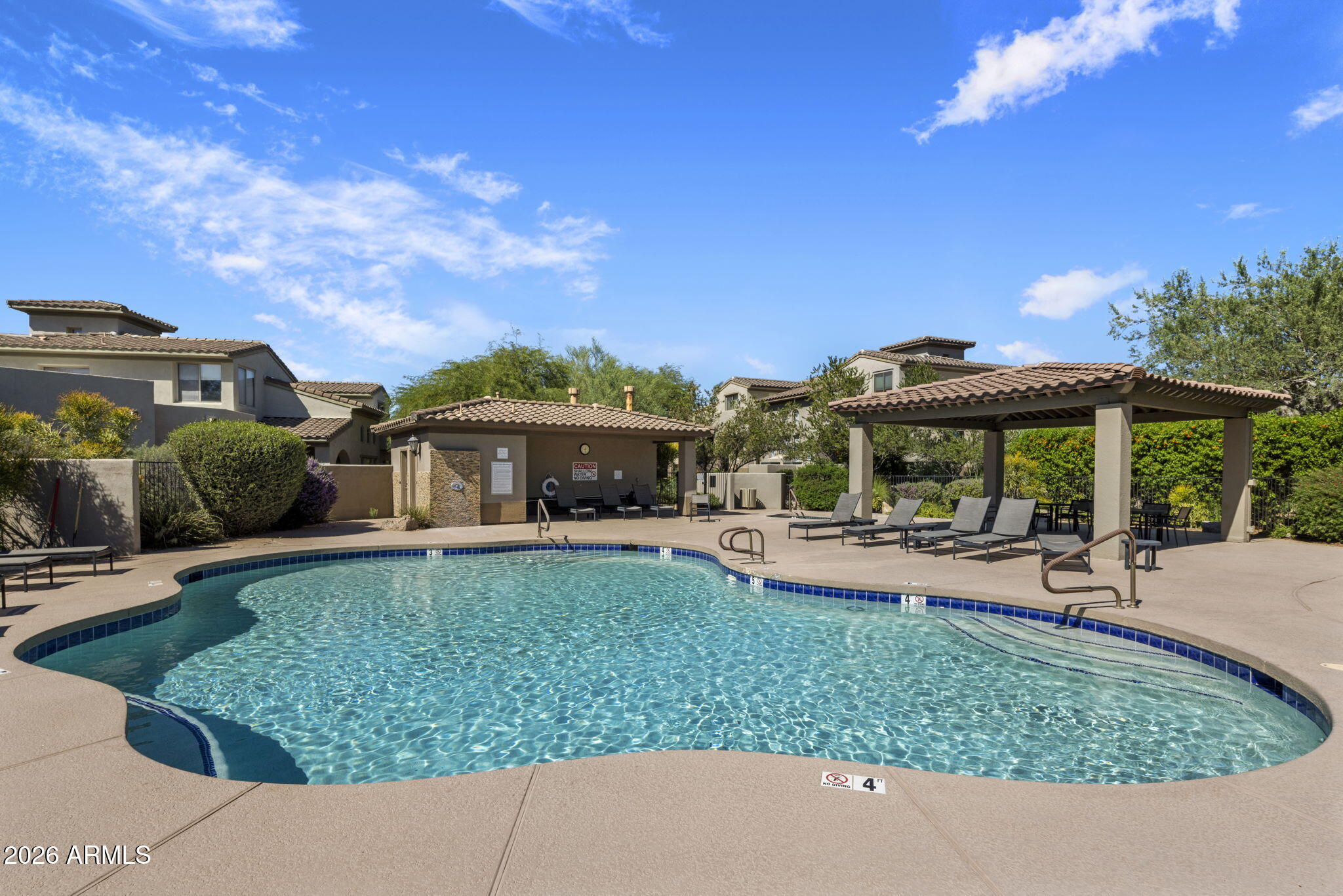 20802 N GRAYHAWK Drive 1022