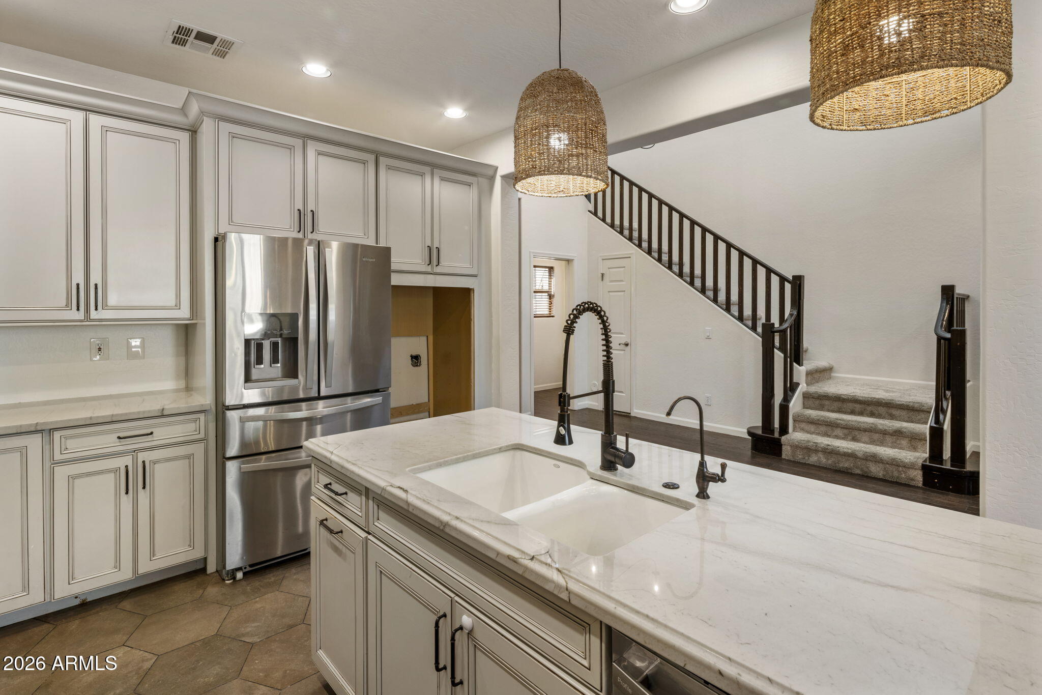 20802 N GRAYHAWK Drive 1022