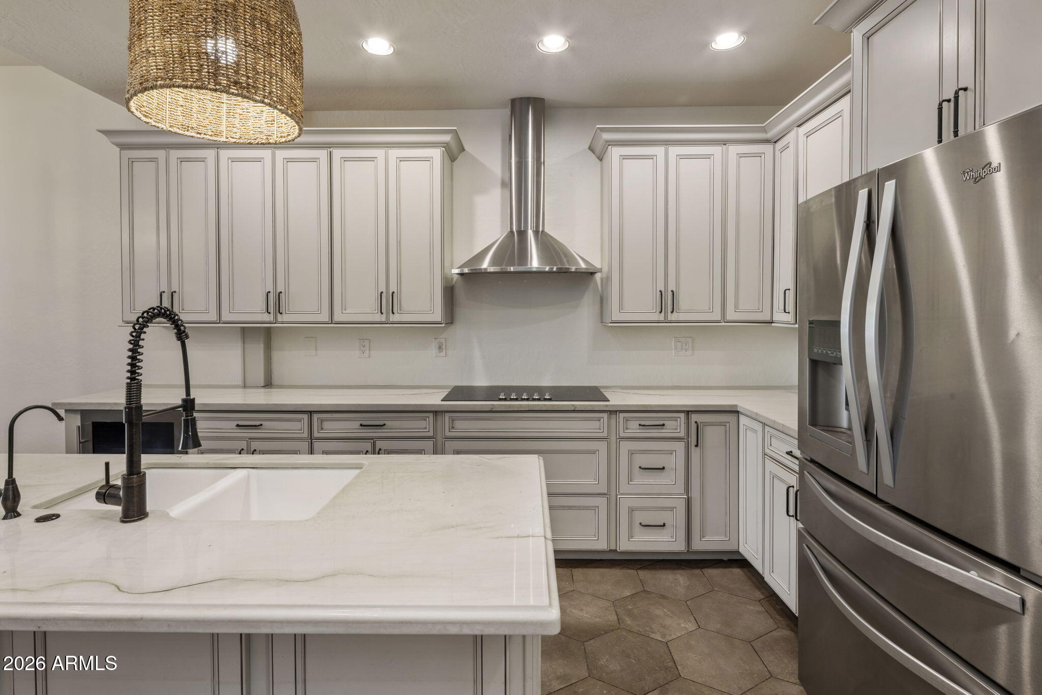 20802 N GRAYHAWK Drive 1022