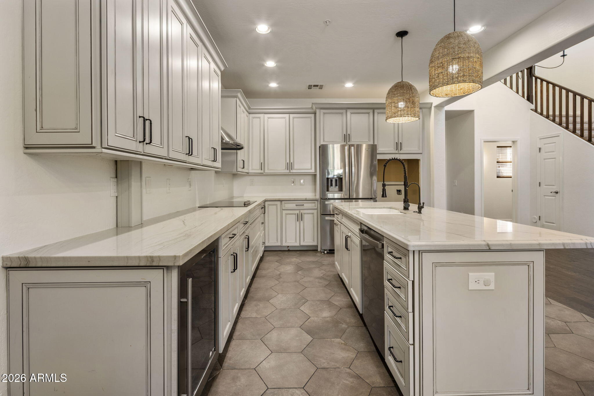 20802 N GRAYHAWK Drive 1022
