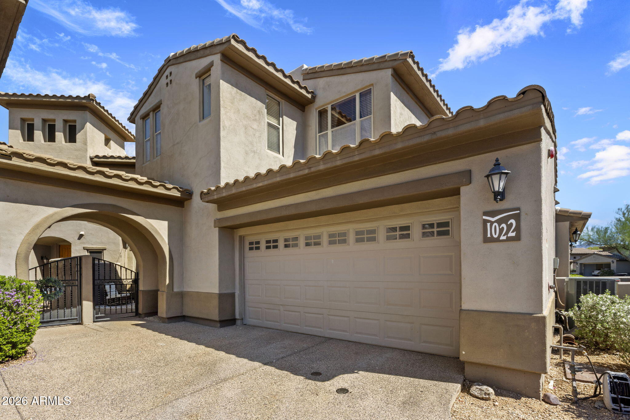 20802 N GRAYHAWK Drive 1022