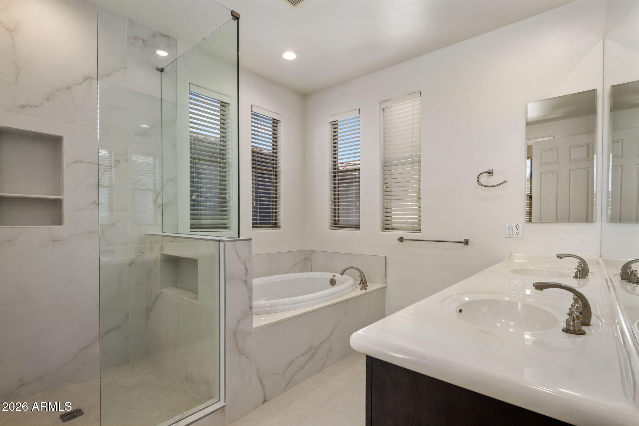20802 N GRAYHAWK Drive 1022