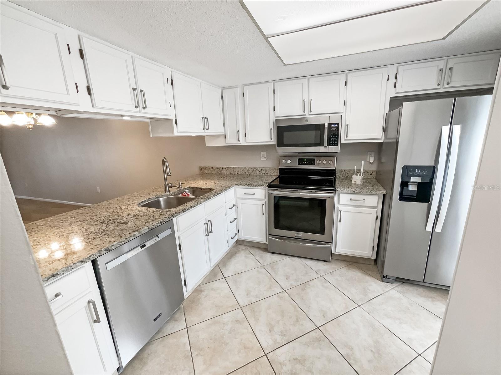 1050 STARKEY RD #802