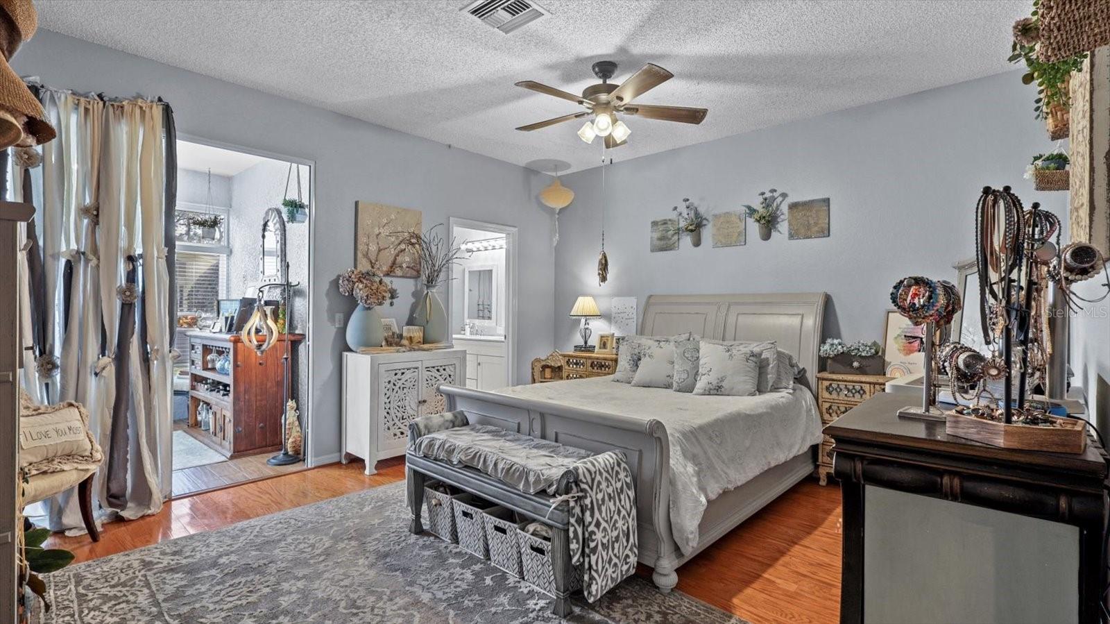 3513 TEALWOOD CIR