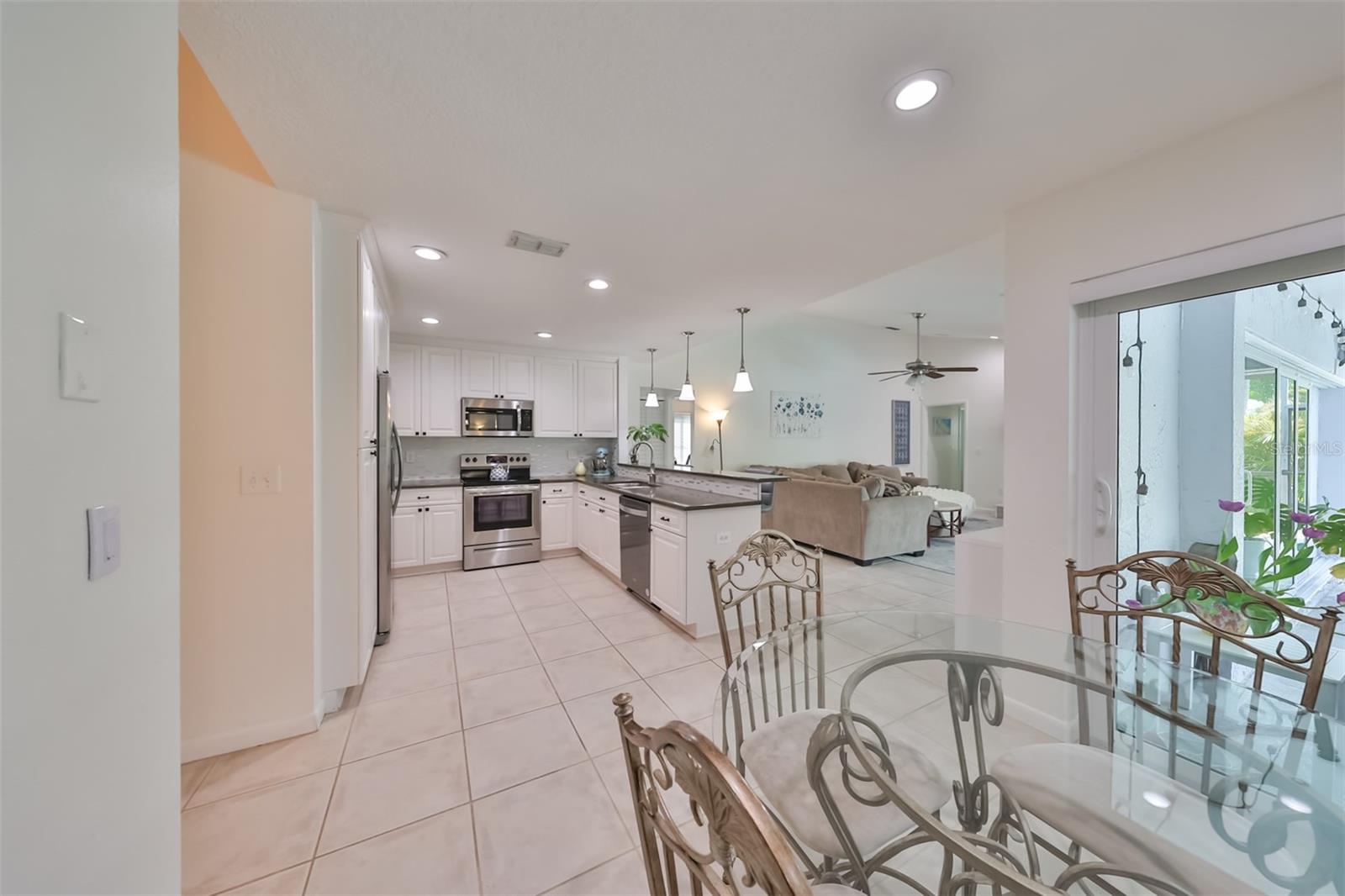 5836 WINDERMERE DR
