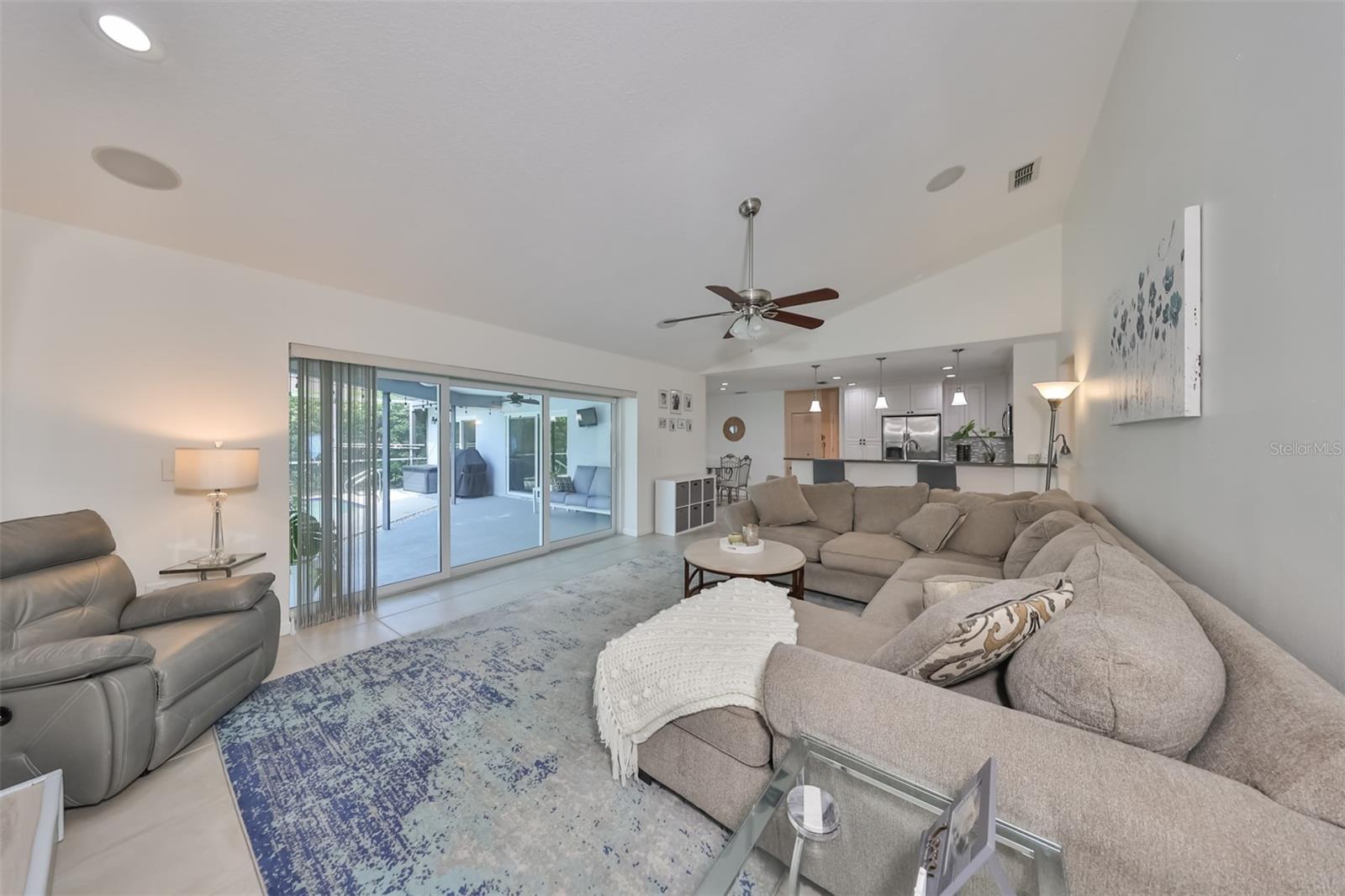 5836 WINDERMERE DR