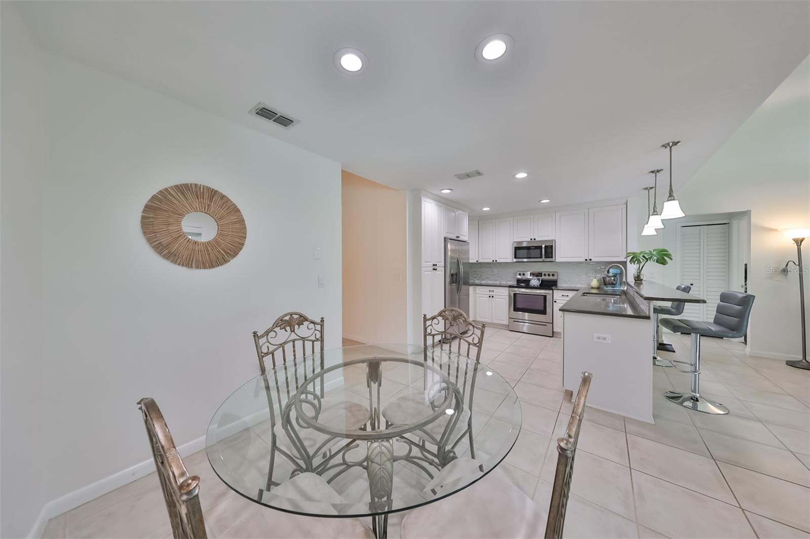 5836 WINDERMERE DR