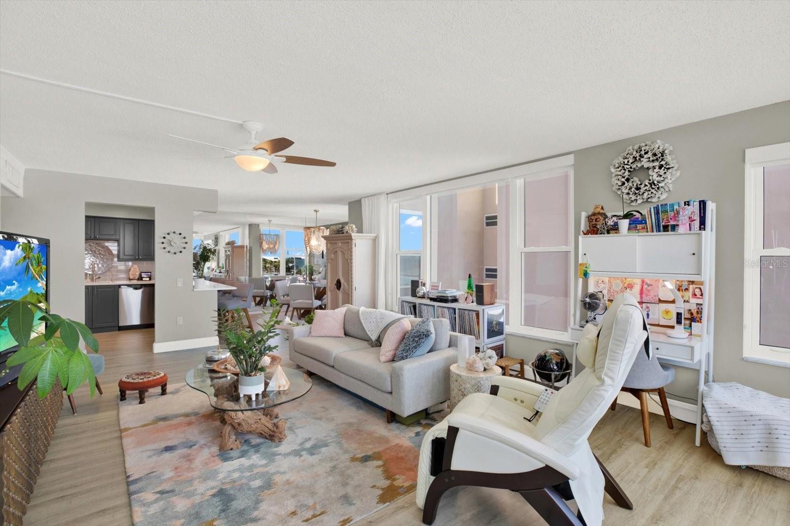 632 EDGEWATER DR #435