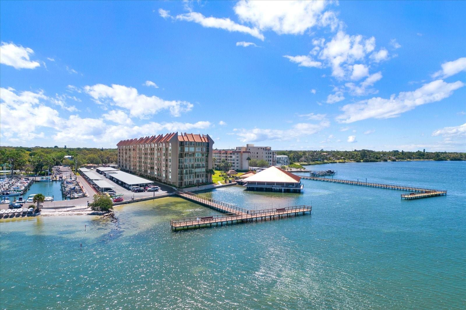 632 EDGEWATER DR #435