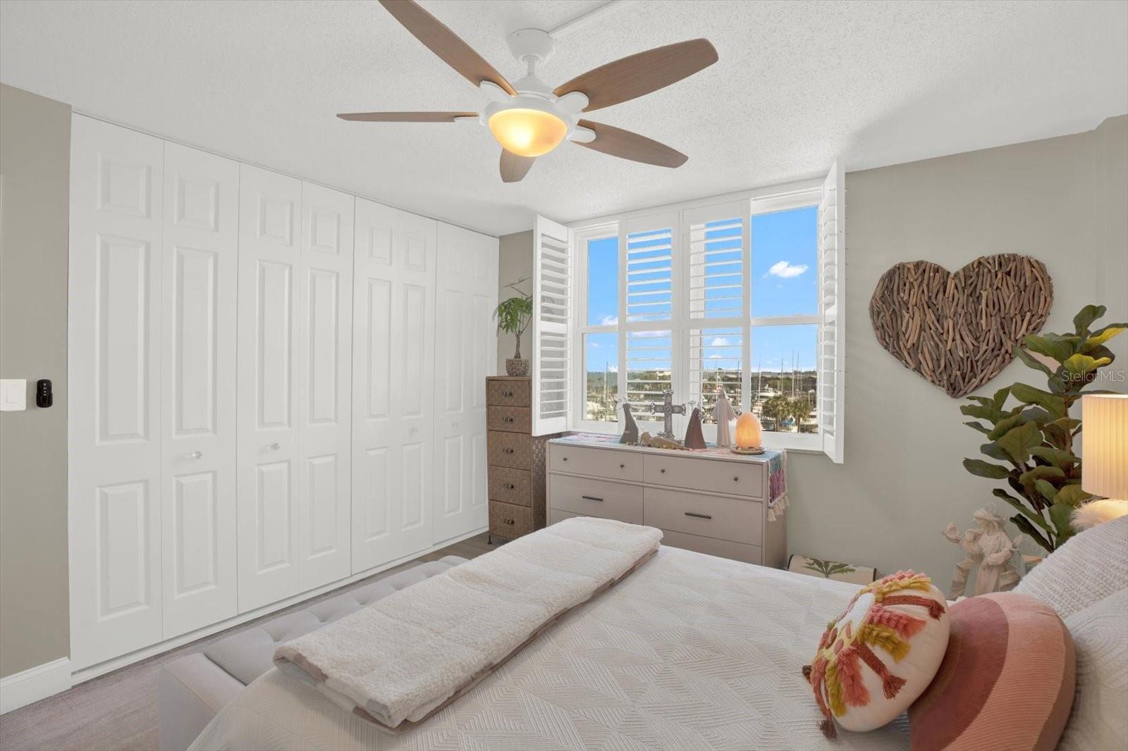 632 EDGEWATER DR #435