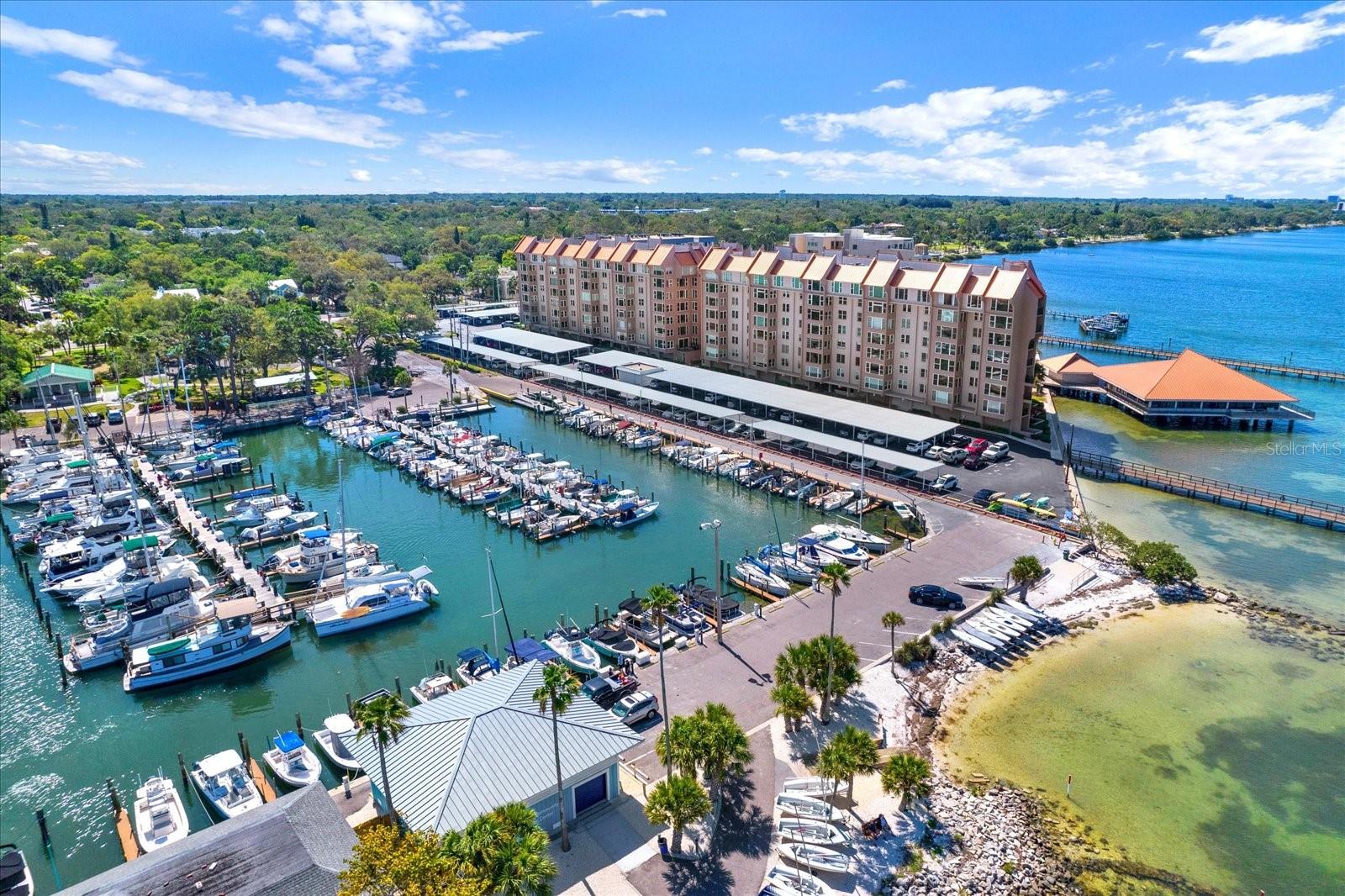632 EDGEWATER DR #435