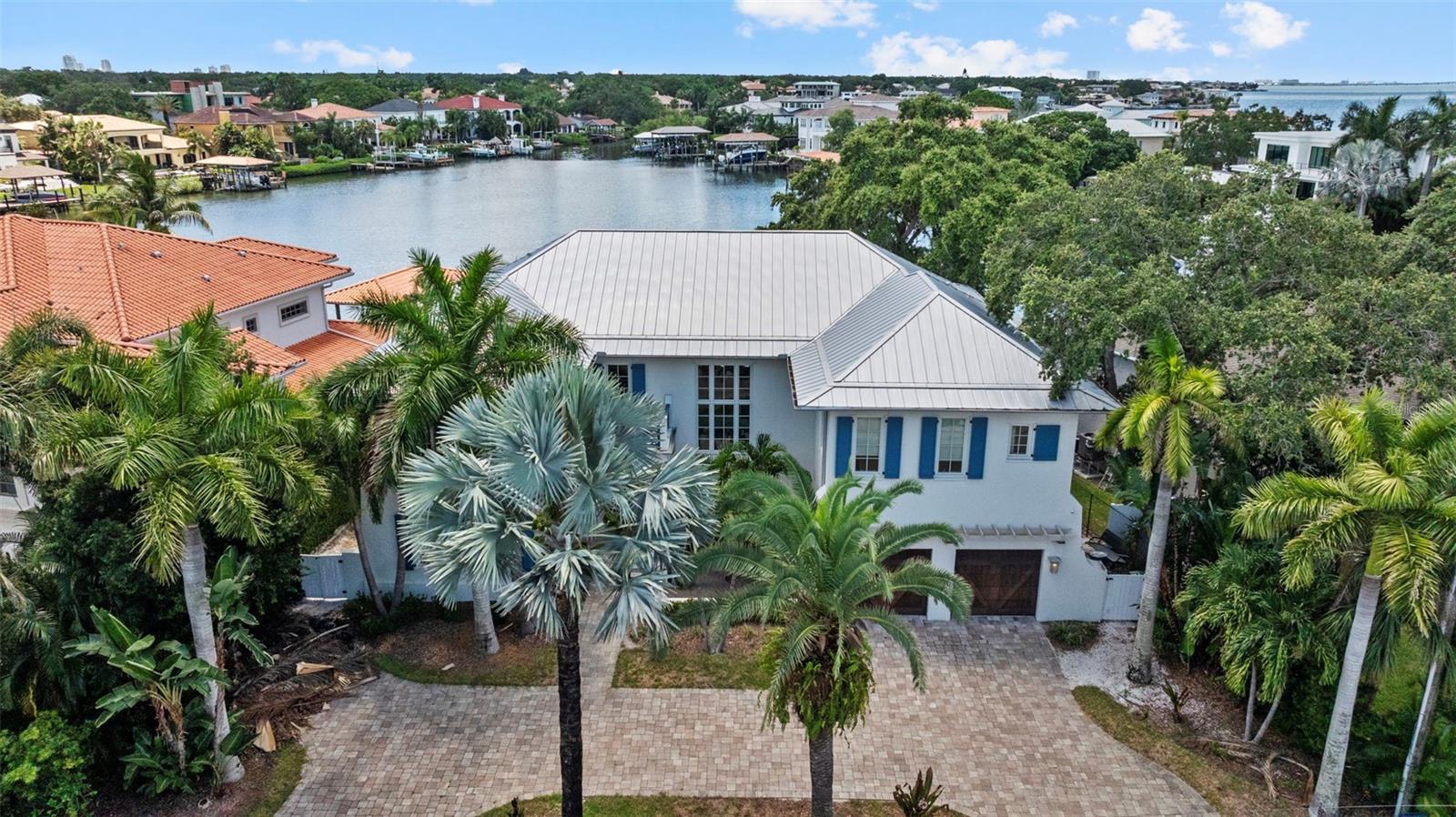 14 W SPANISH MAIN ST