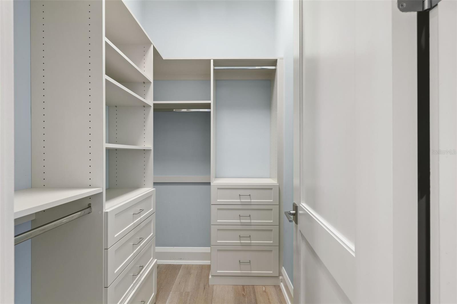 14 W SPANISH MAIN ST