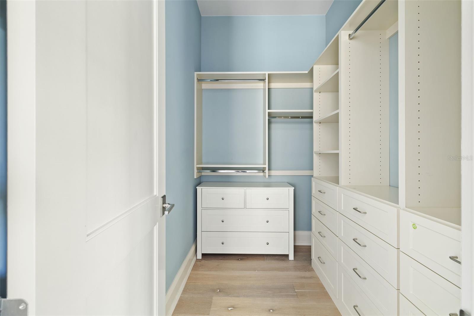 14 W SPANISH MAIN ST