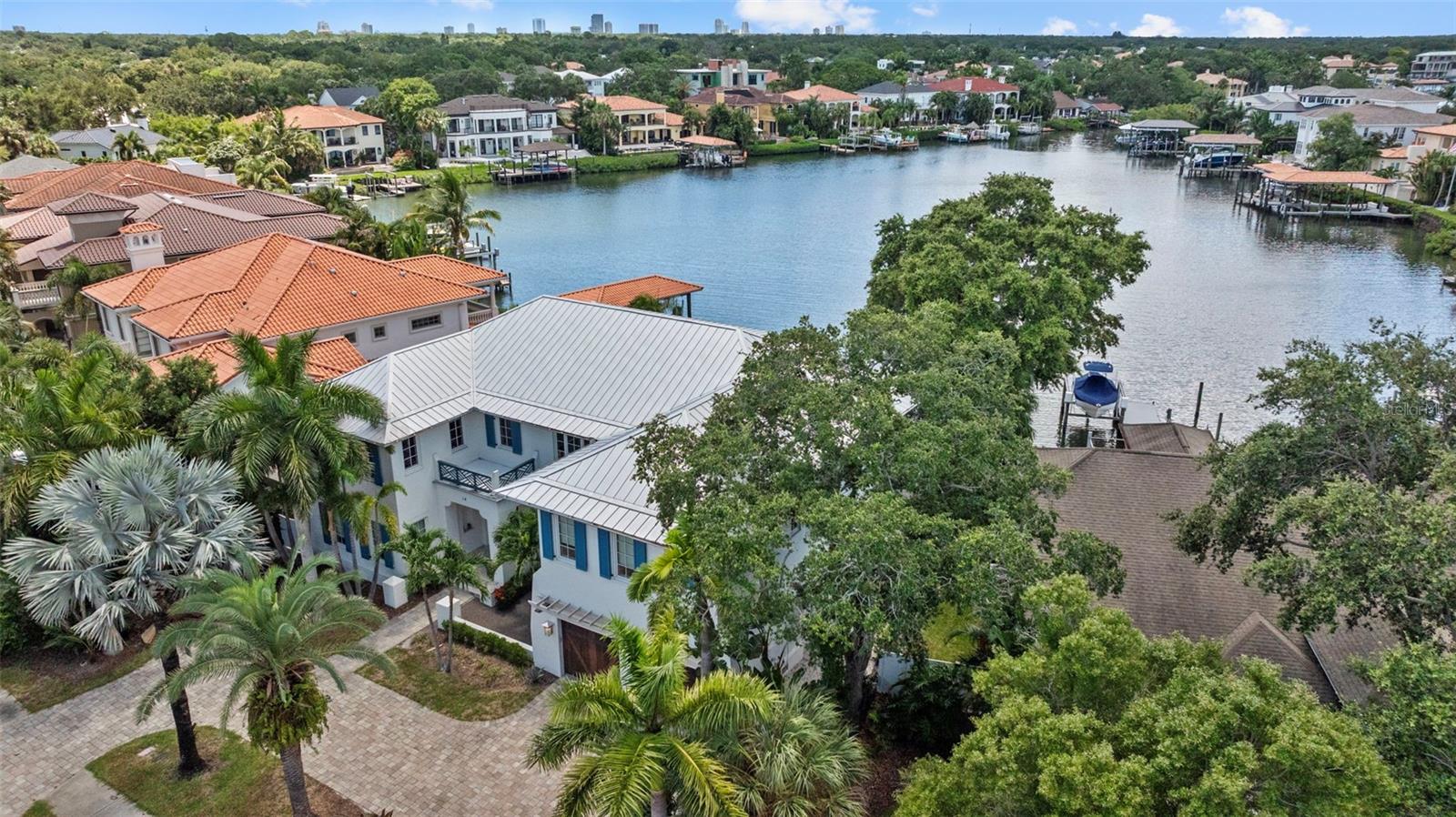 14 W SPANISH MAIN ST