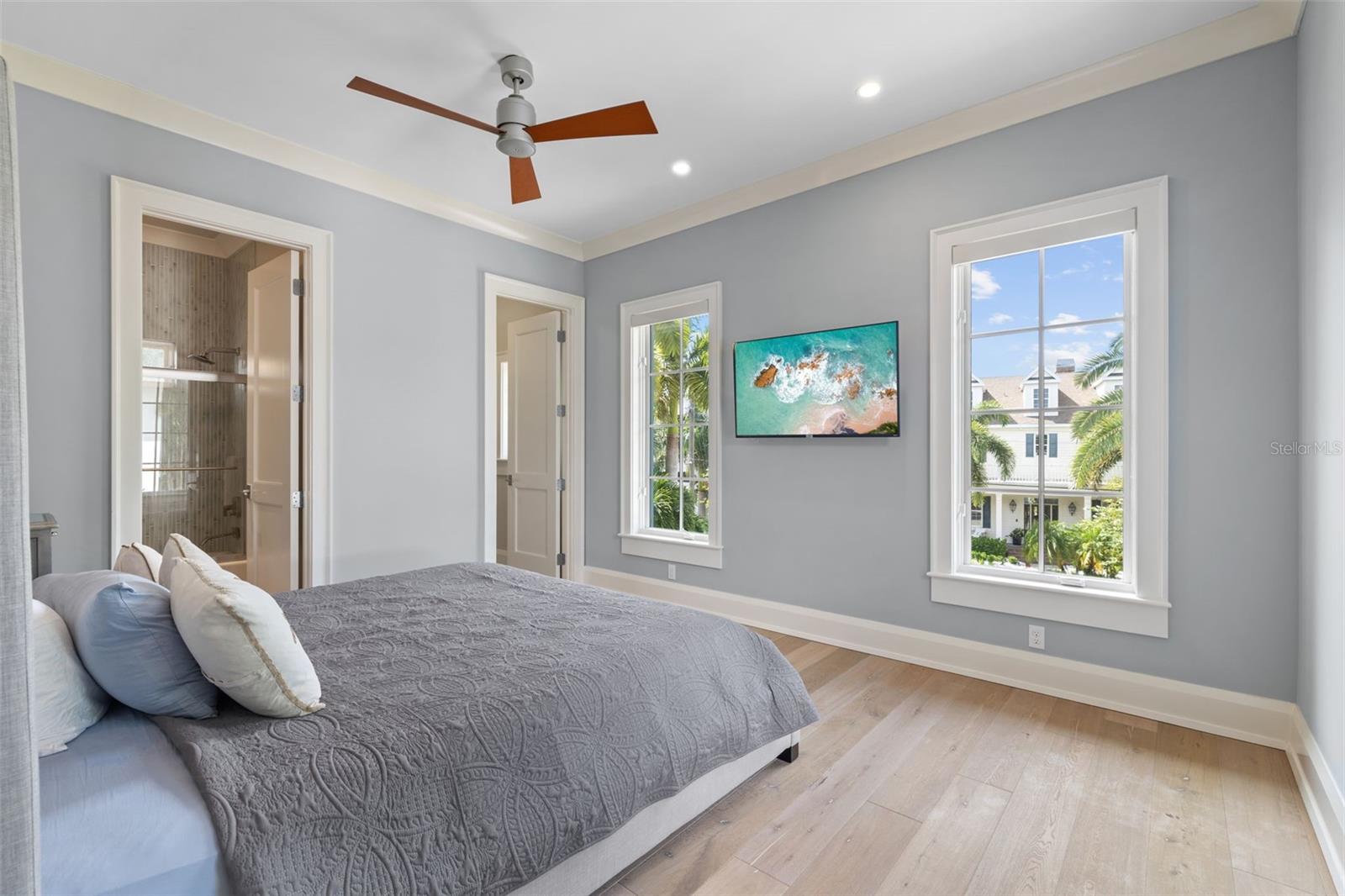 14 W SPANISH MAIN ST