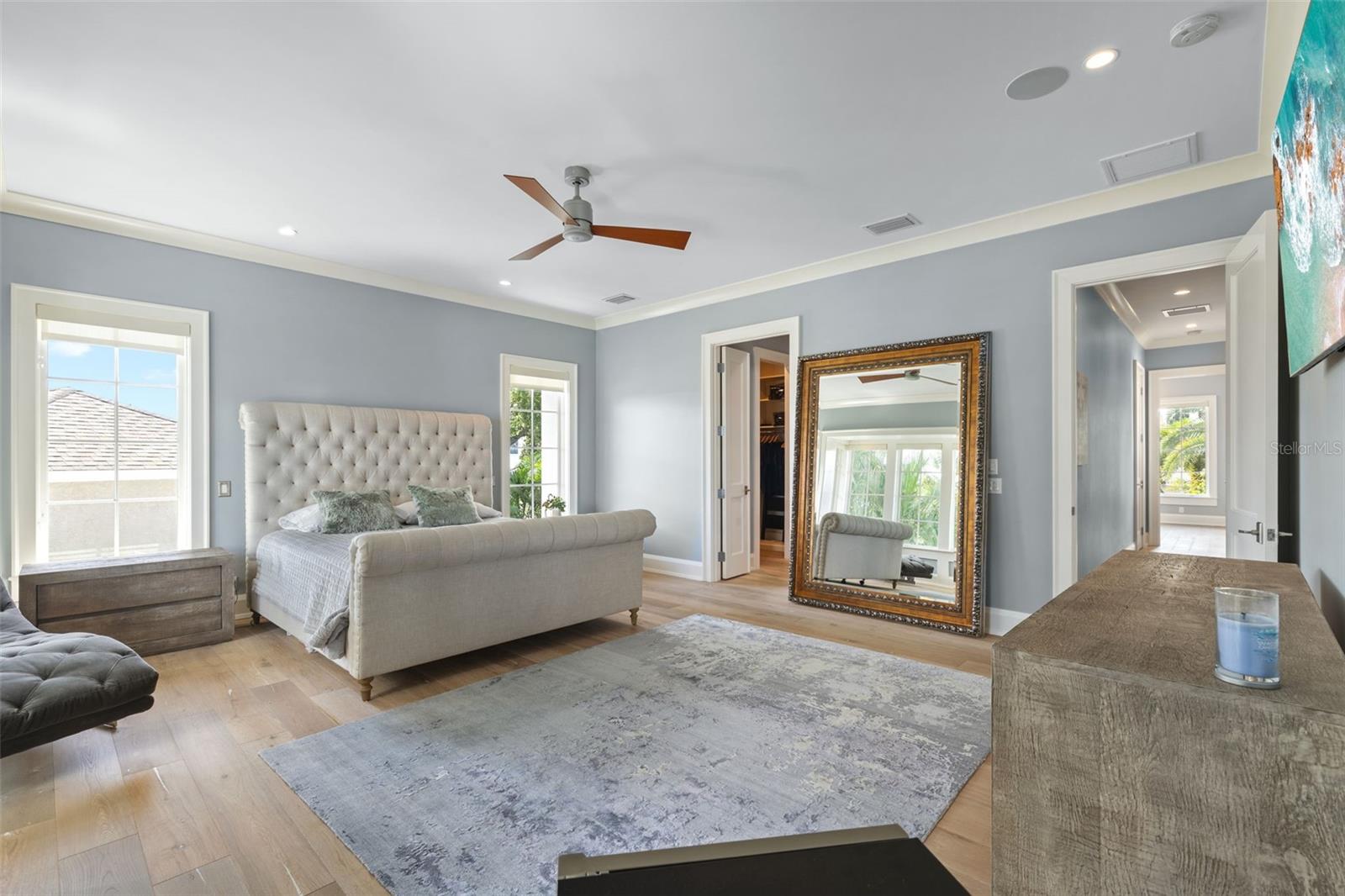 14 W SPANISH MAIN ST