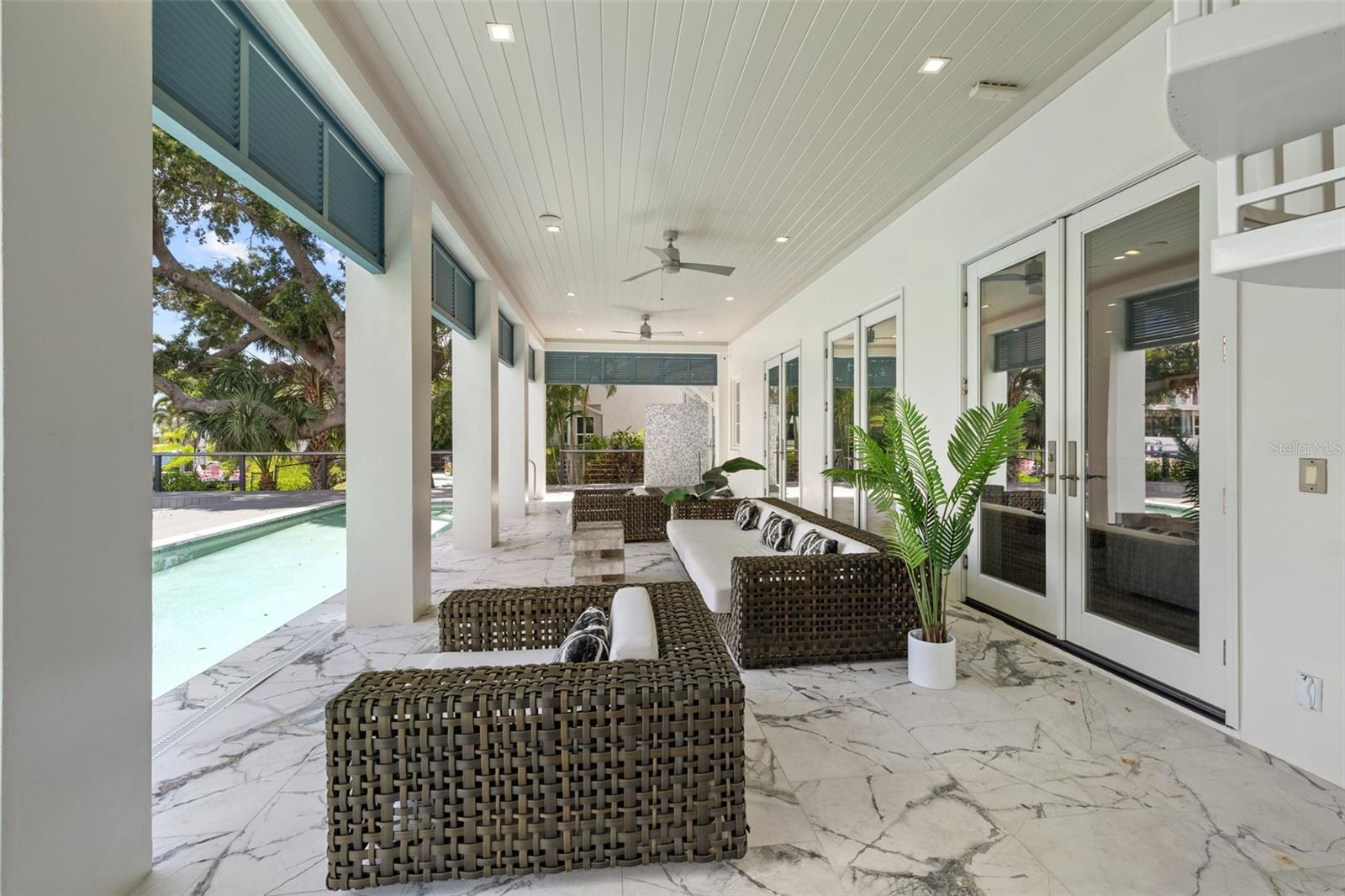 14 W SPANISH MAIN ST