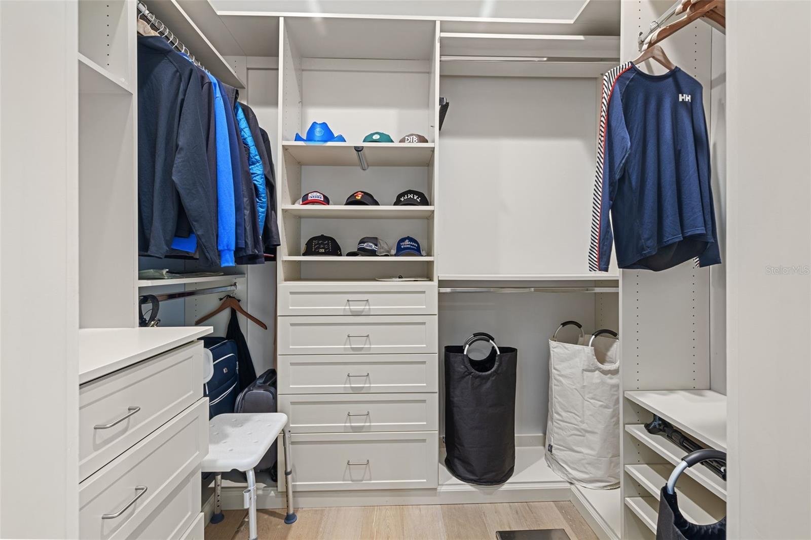 14 W SPANISH MAIN ST