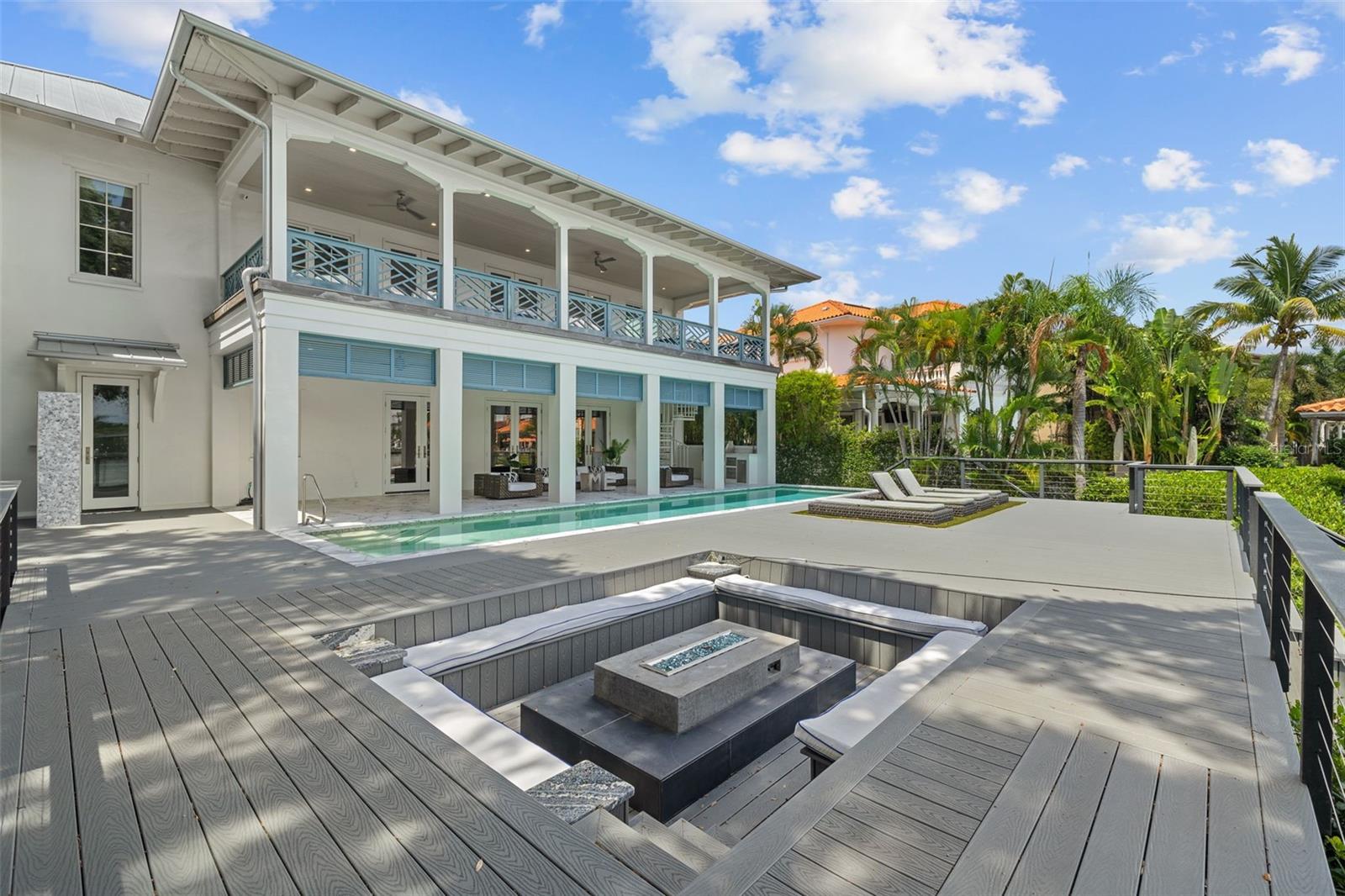 14 W SPANISH MAIN ST